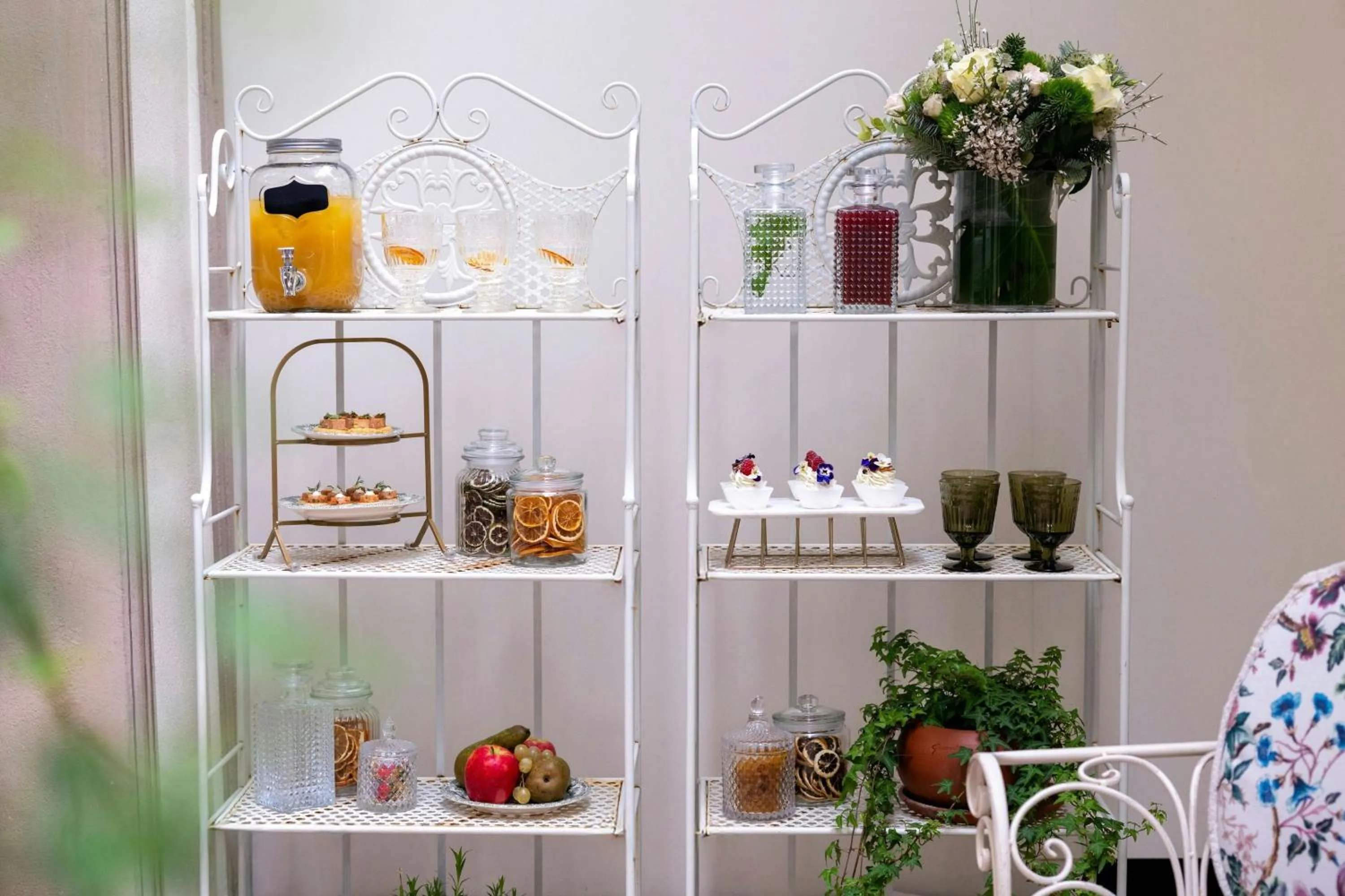 Meeting/conference room in Renaissance Paris Nobel Tour Eiffel Hotel