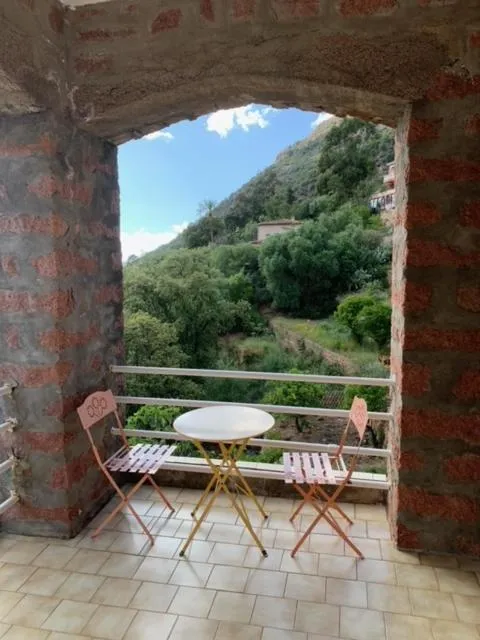 Hôtel Colombo- Porto Corse