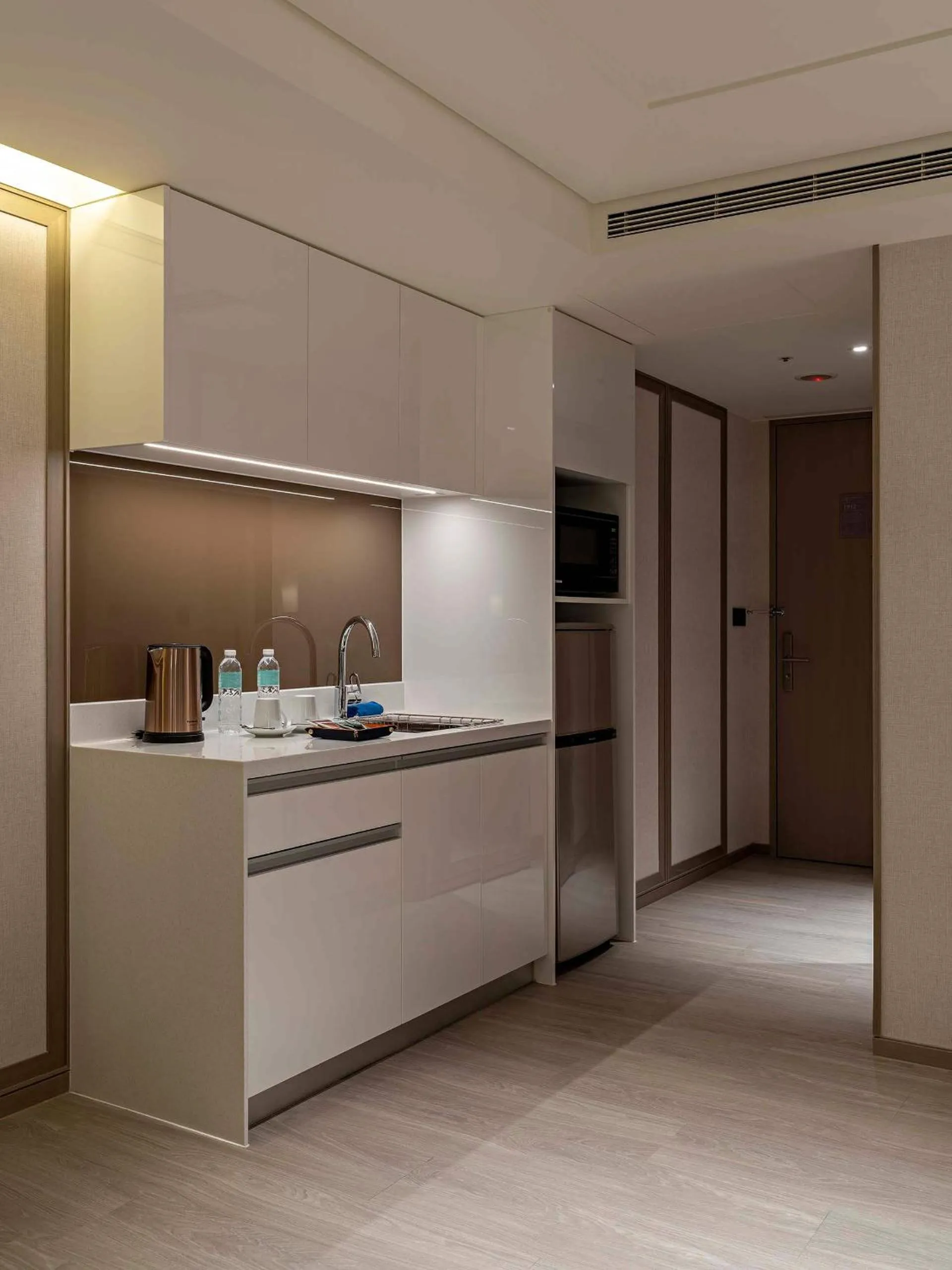 minibar in Hanns House