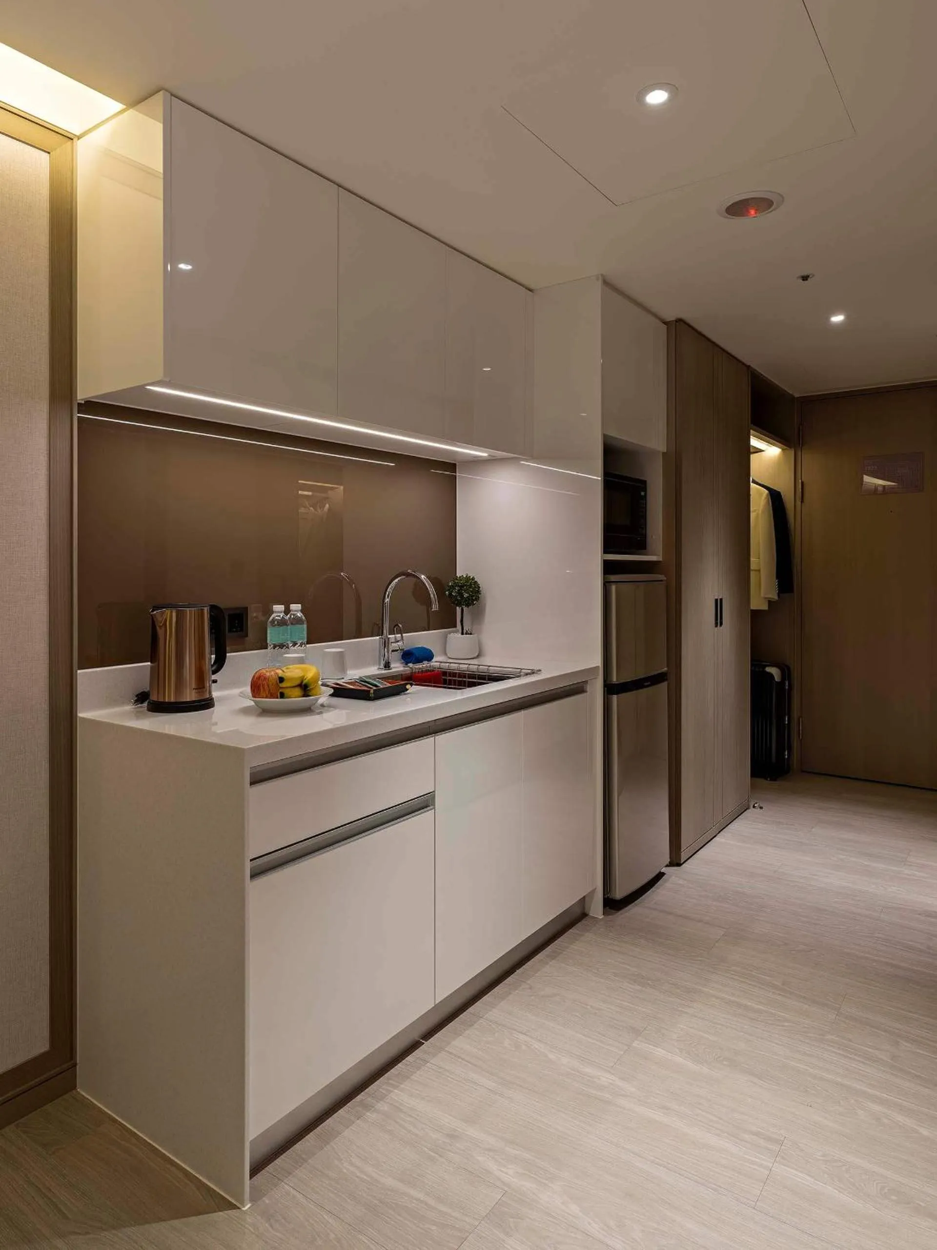 minibar in Hanns House