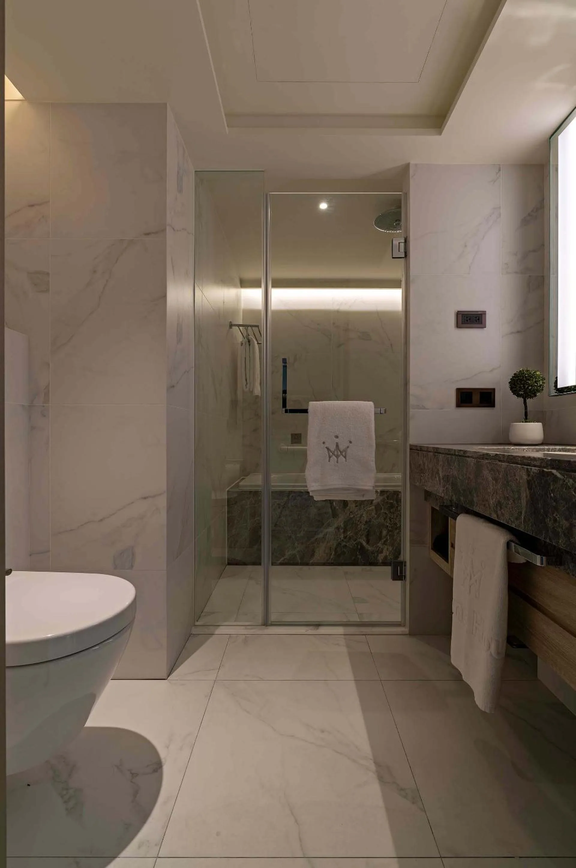 Shower in Hanns House