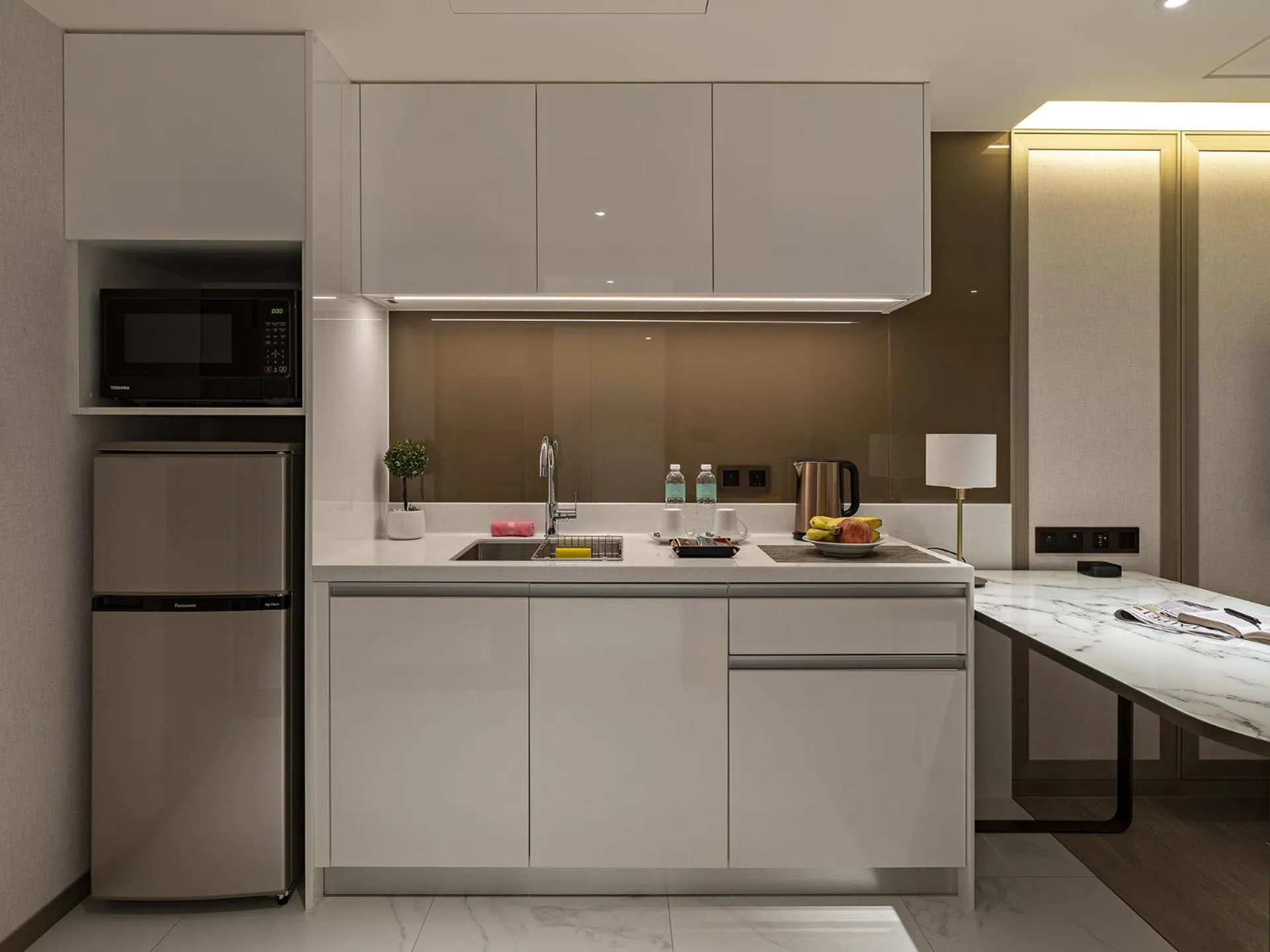 minibar in Hanns House