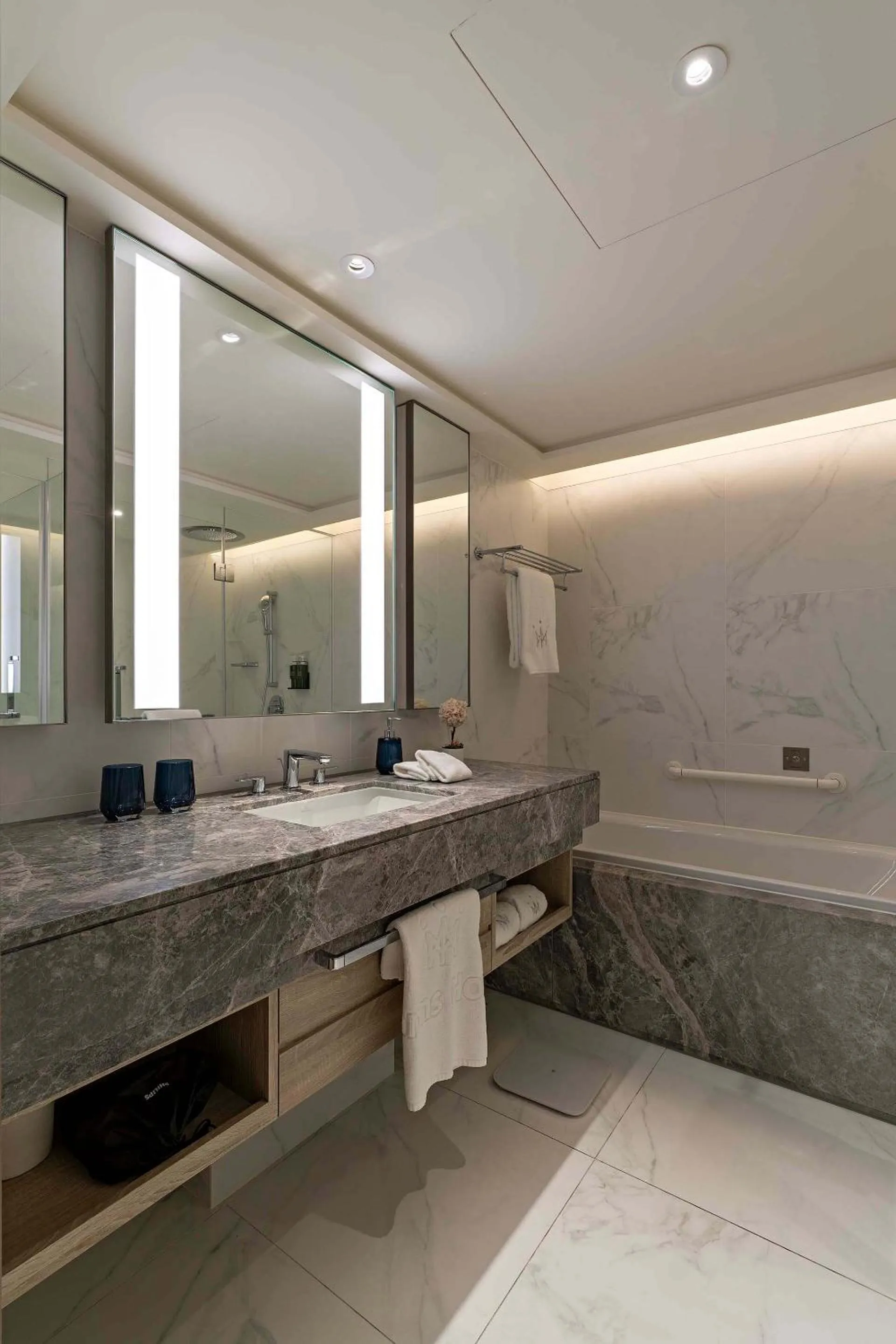 Bathroom in Hanns House