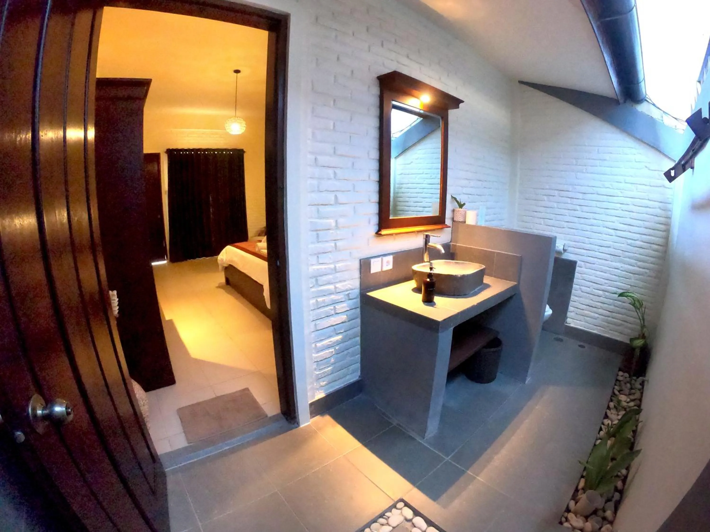 Bathroom, Bed in Bruga Villas Restaurant and Spa