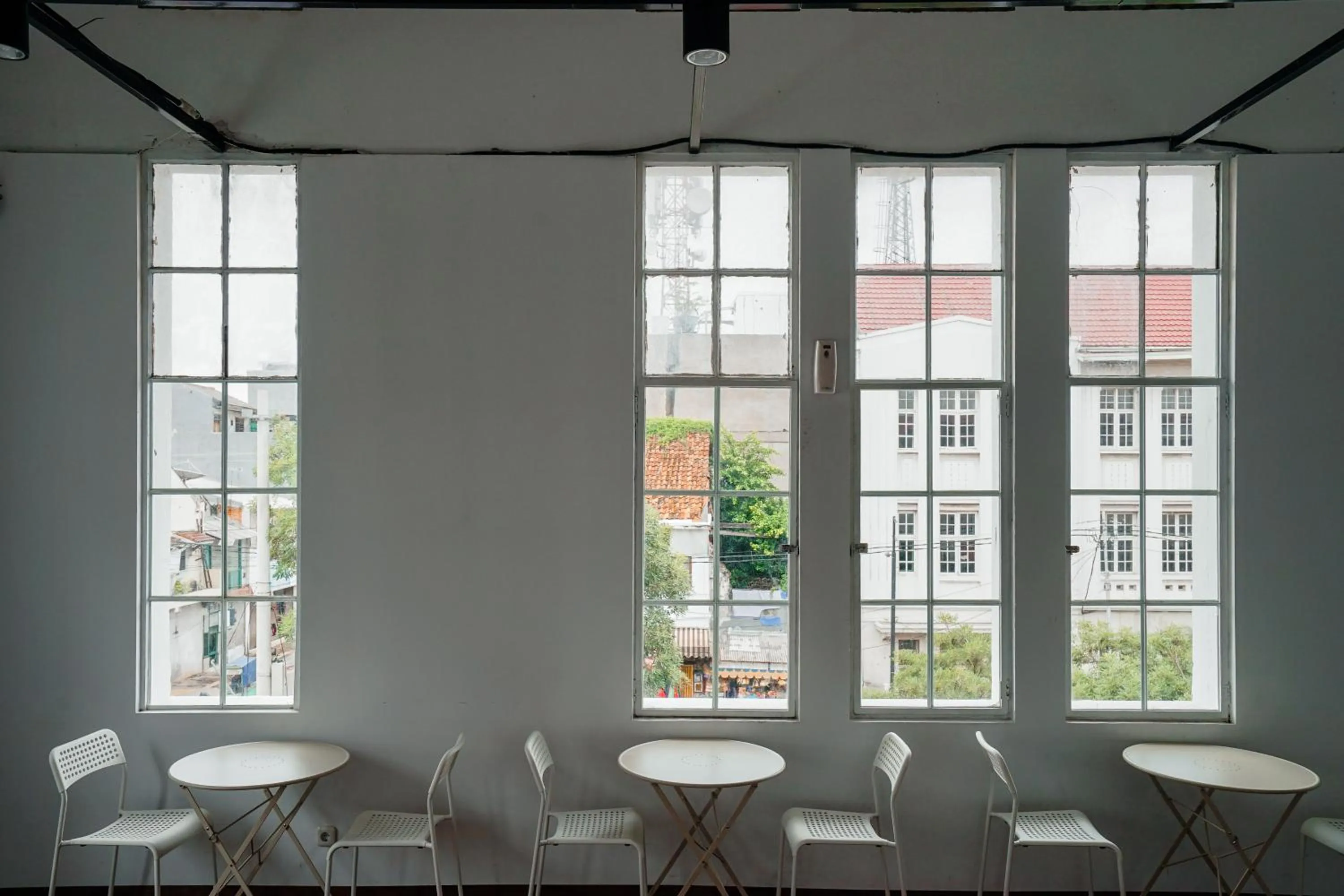 Bobopod Kota Tua, Jakarta