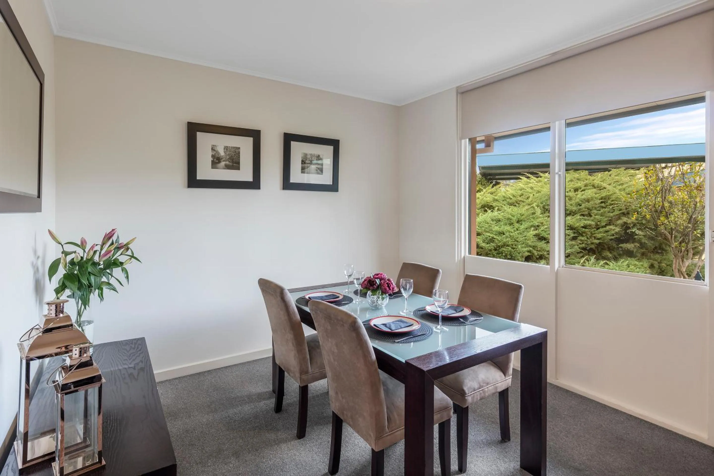 Dining area in Dorset Gardens Hotel