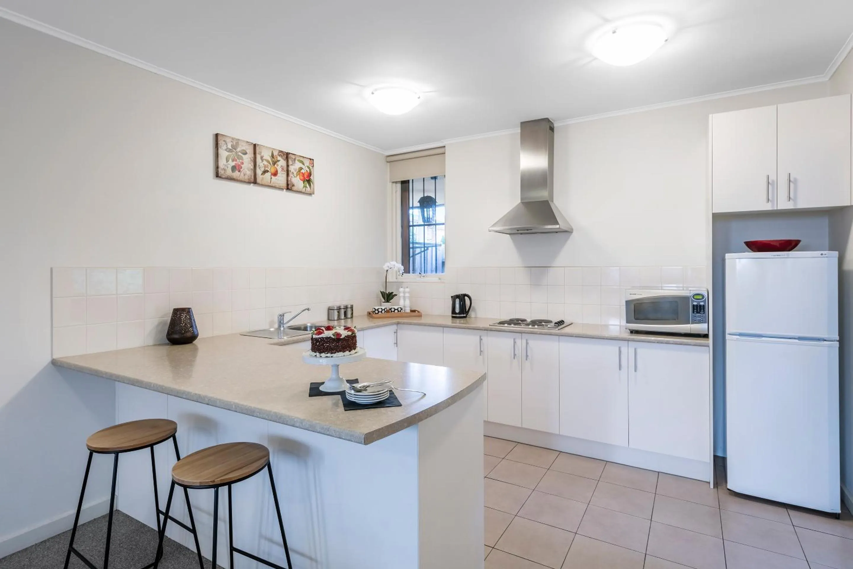 Kitchen or kitchenette in Dorset Gardens Hotel