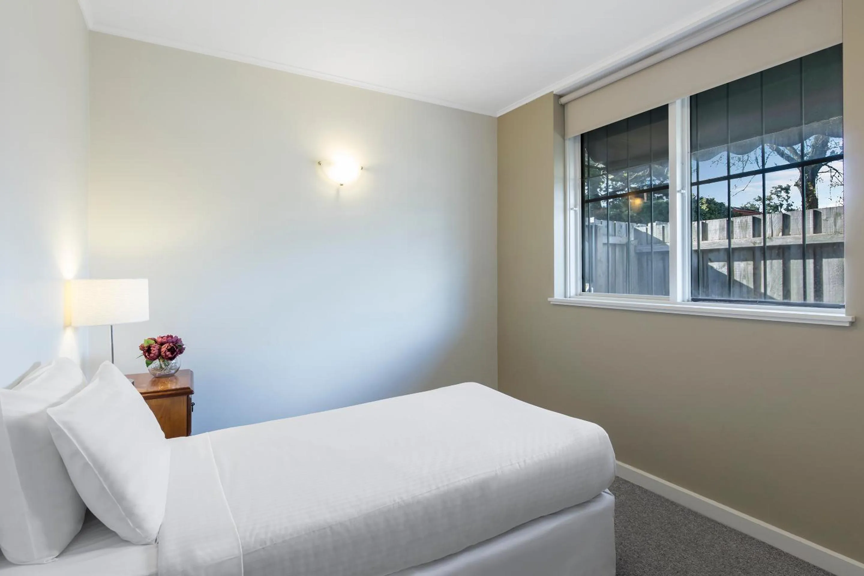 Bedroom, Bed in Dorset Gardens Hotel