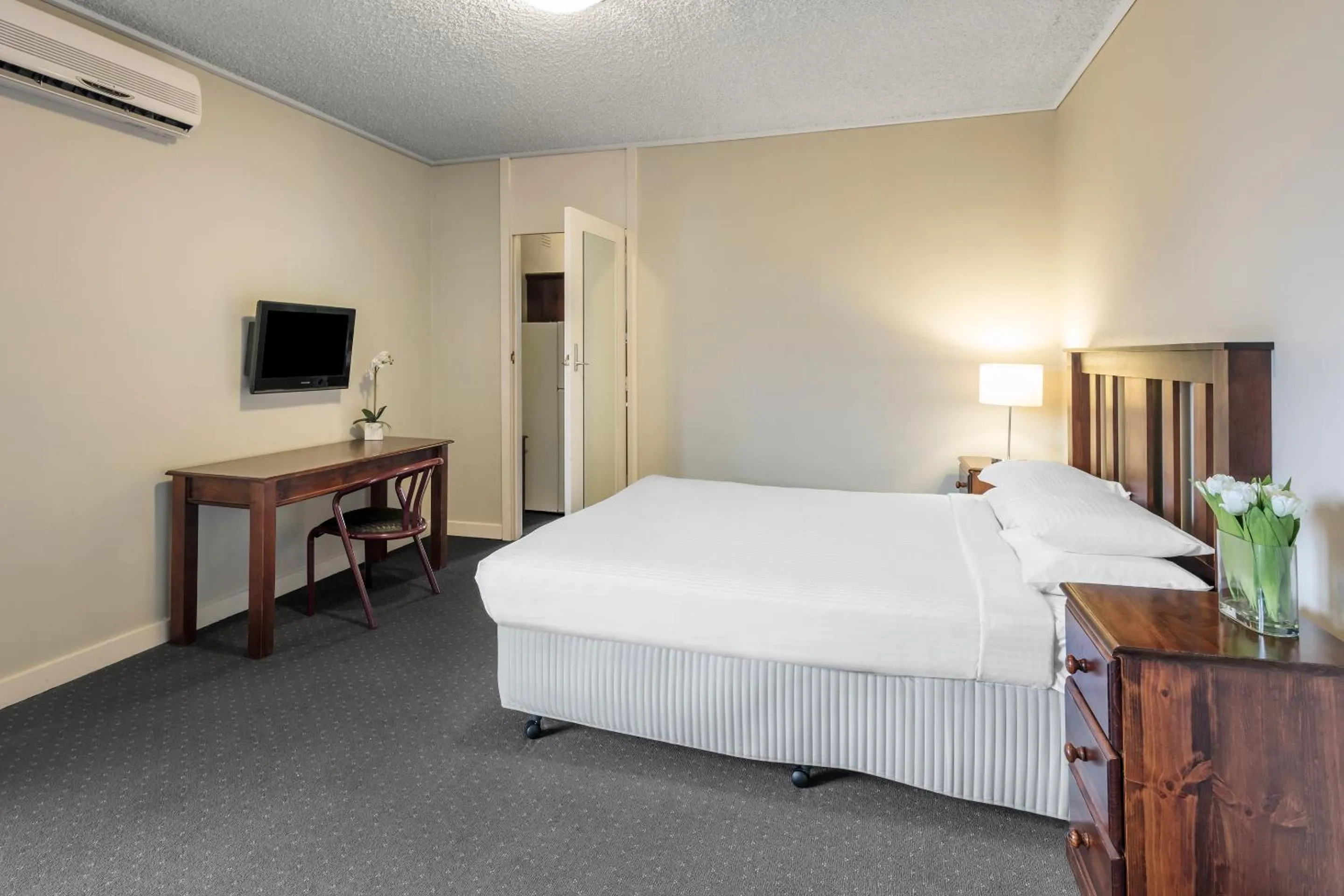 TV and multimedia, Bed in Dorset Gardens Hotel