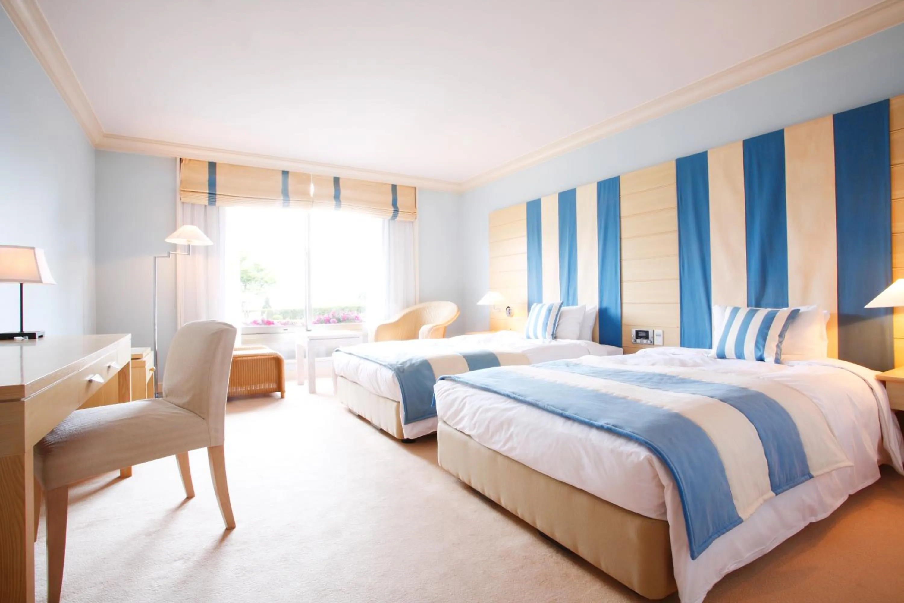 Photo of the whole room, Bed in L'Hotel de Hiei