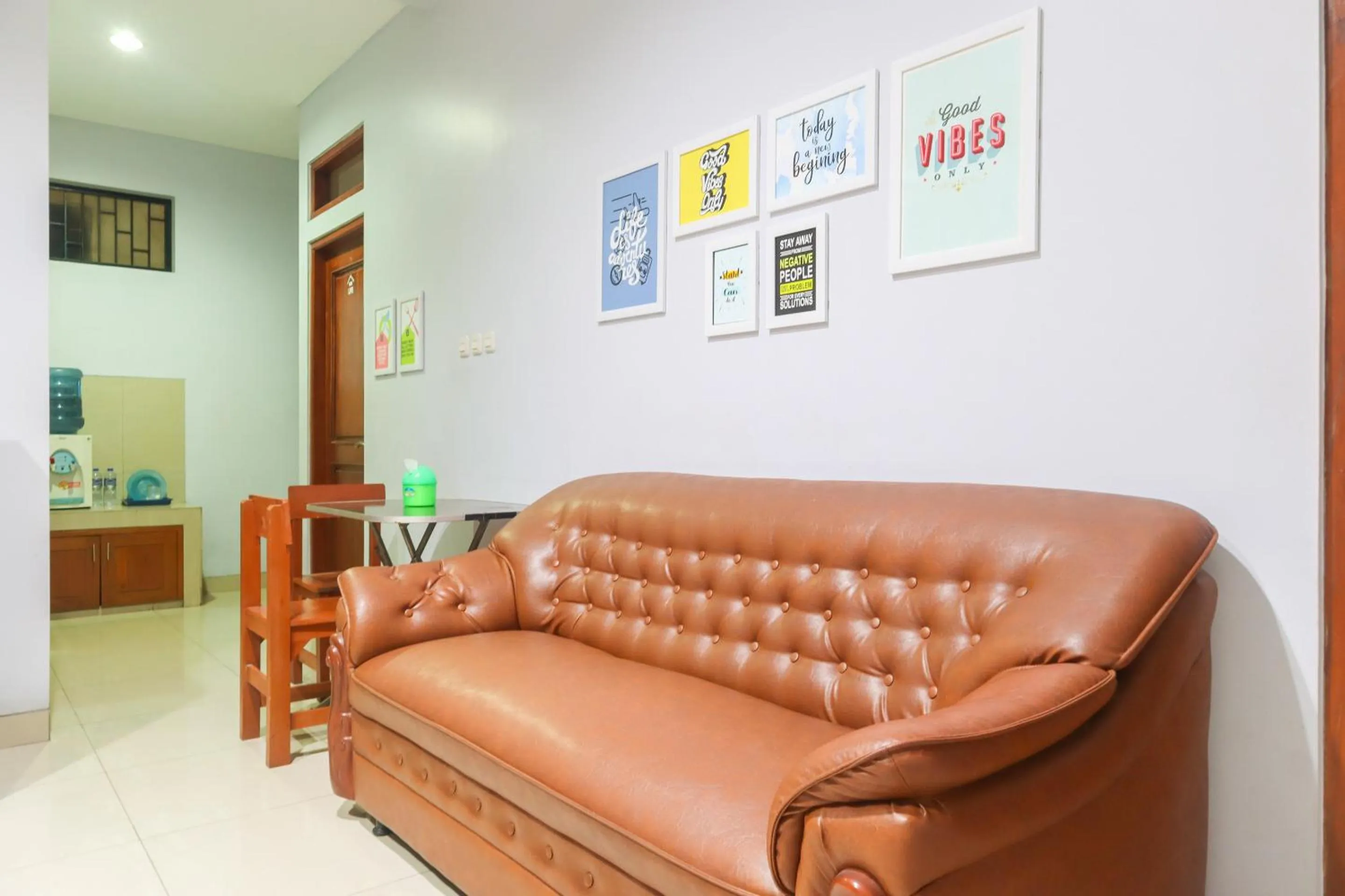 Seating area in KoolKost Syariah @ Duri Kosambi