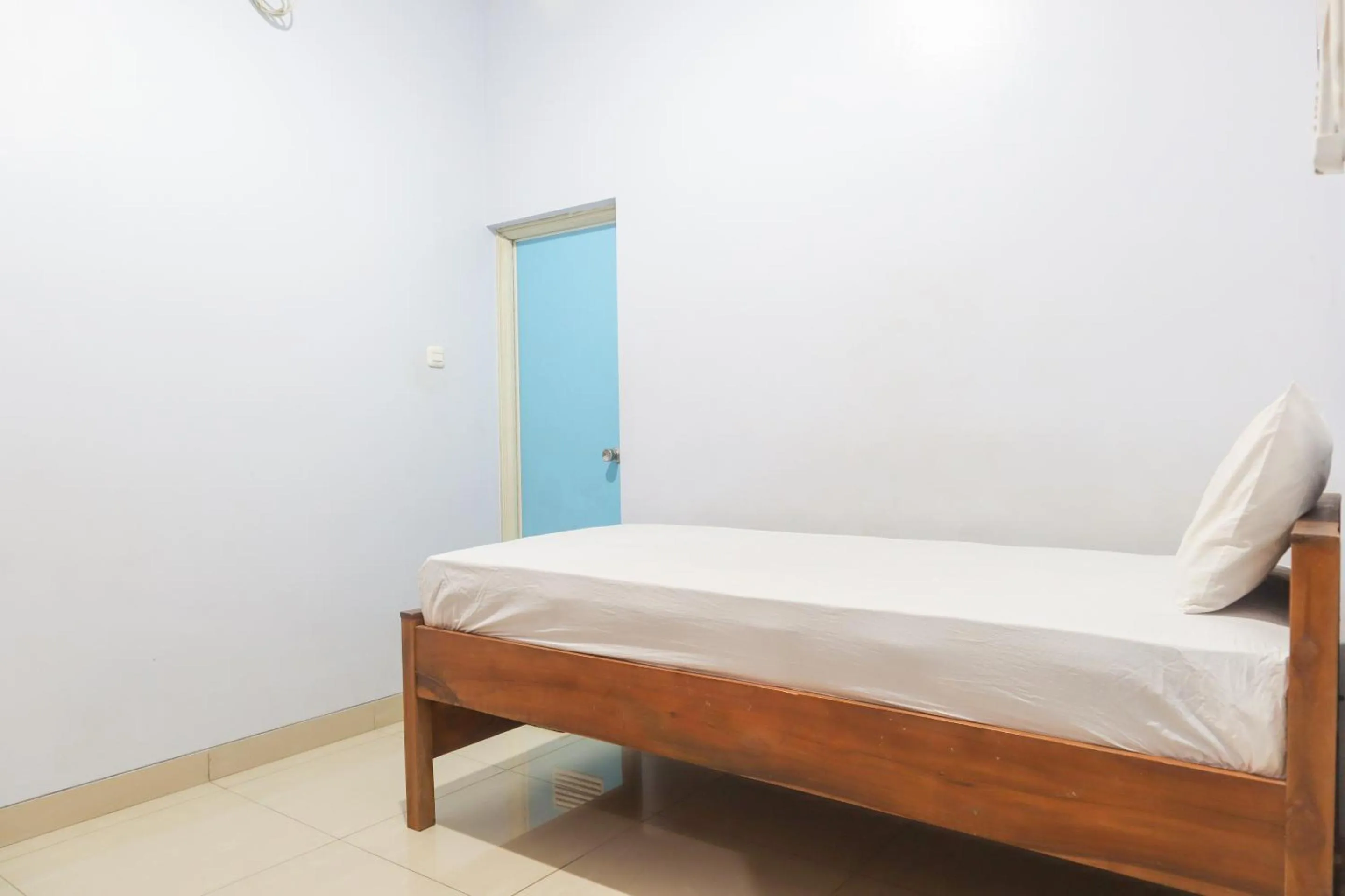 Bedroom in KoolKost Syariah @ Duri Kosambi