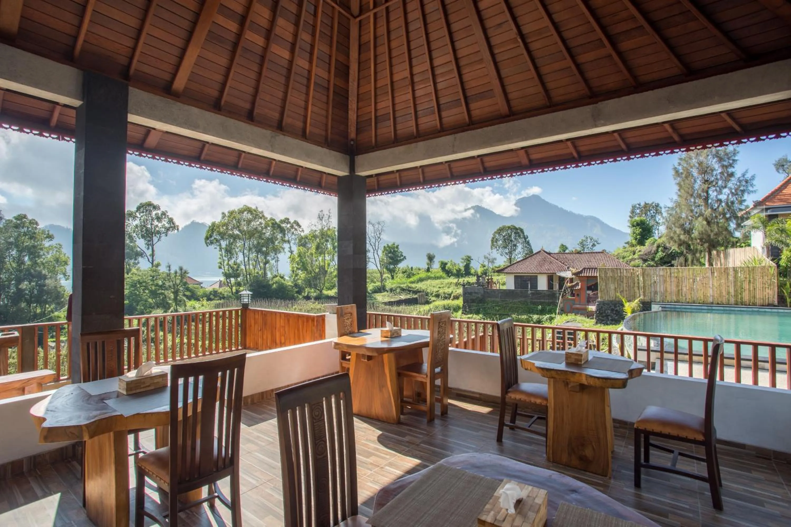 Restaurant/places to eat in Mount Batur Villa