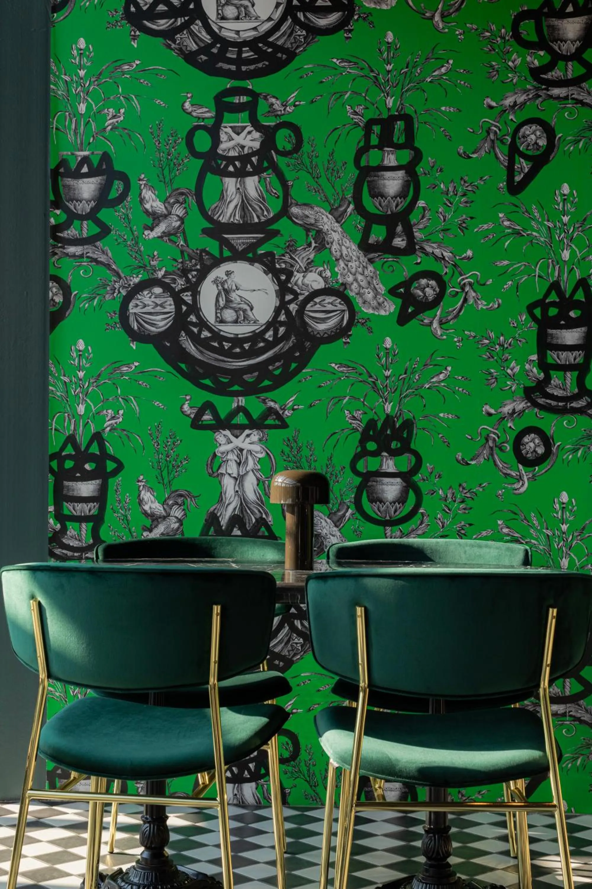 Restaurant/places to eat in Puris Moedani Boutique Hotel