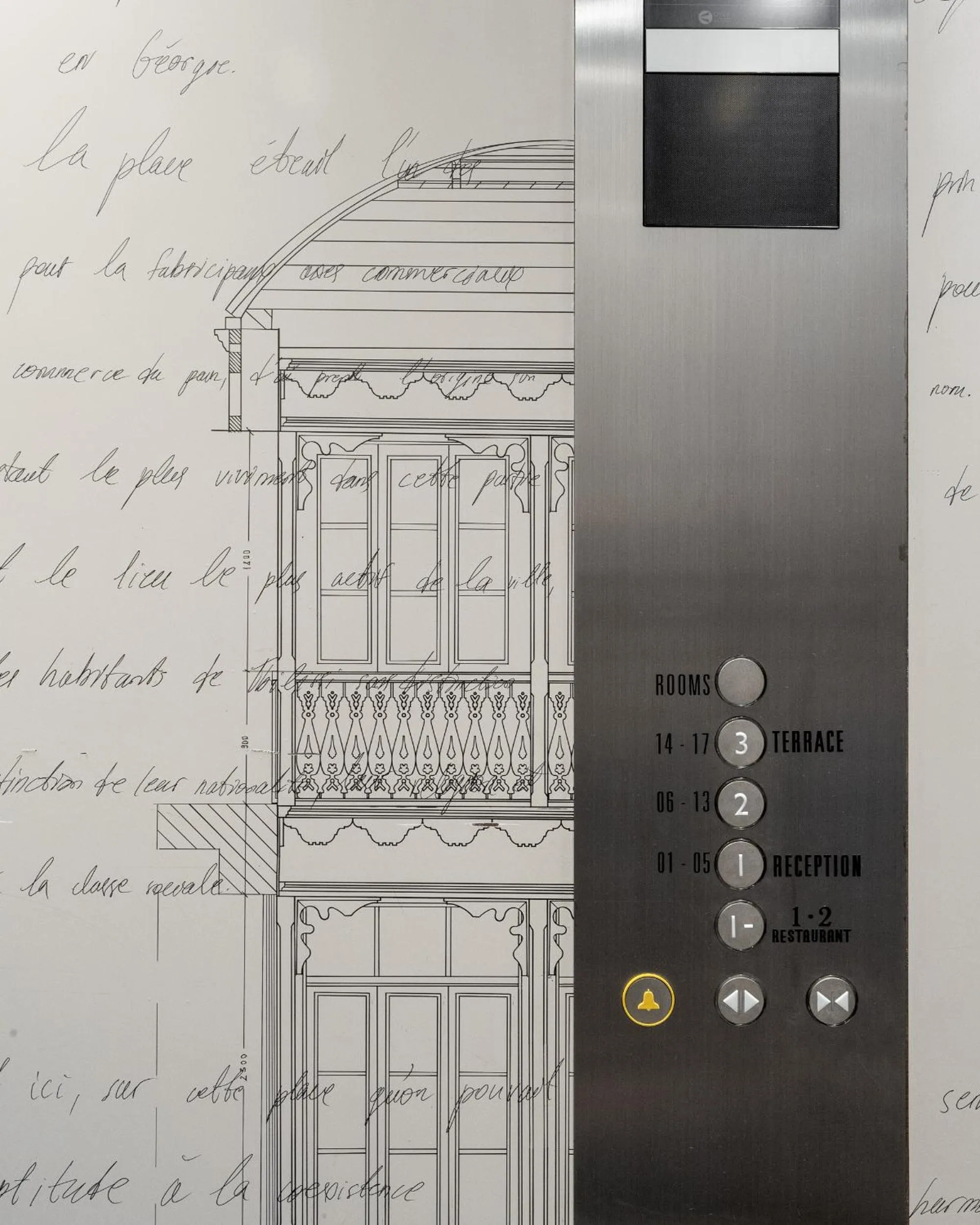 elevator in Puris Moedani Boutique Hotel