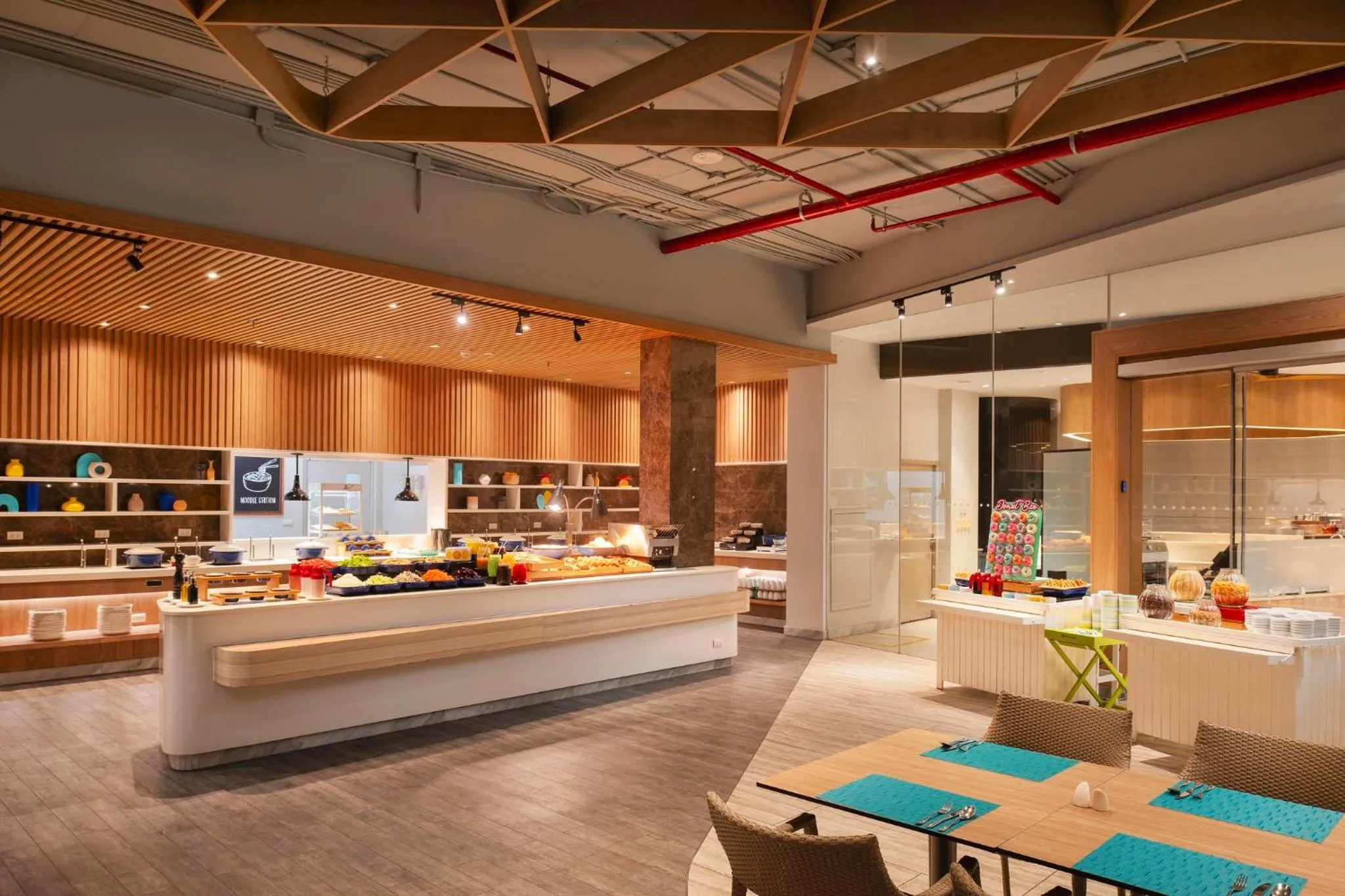 Restaurant/places to eat in OZO North Pattaya