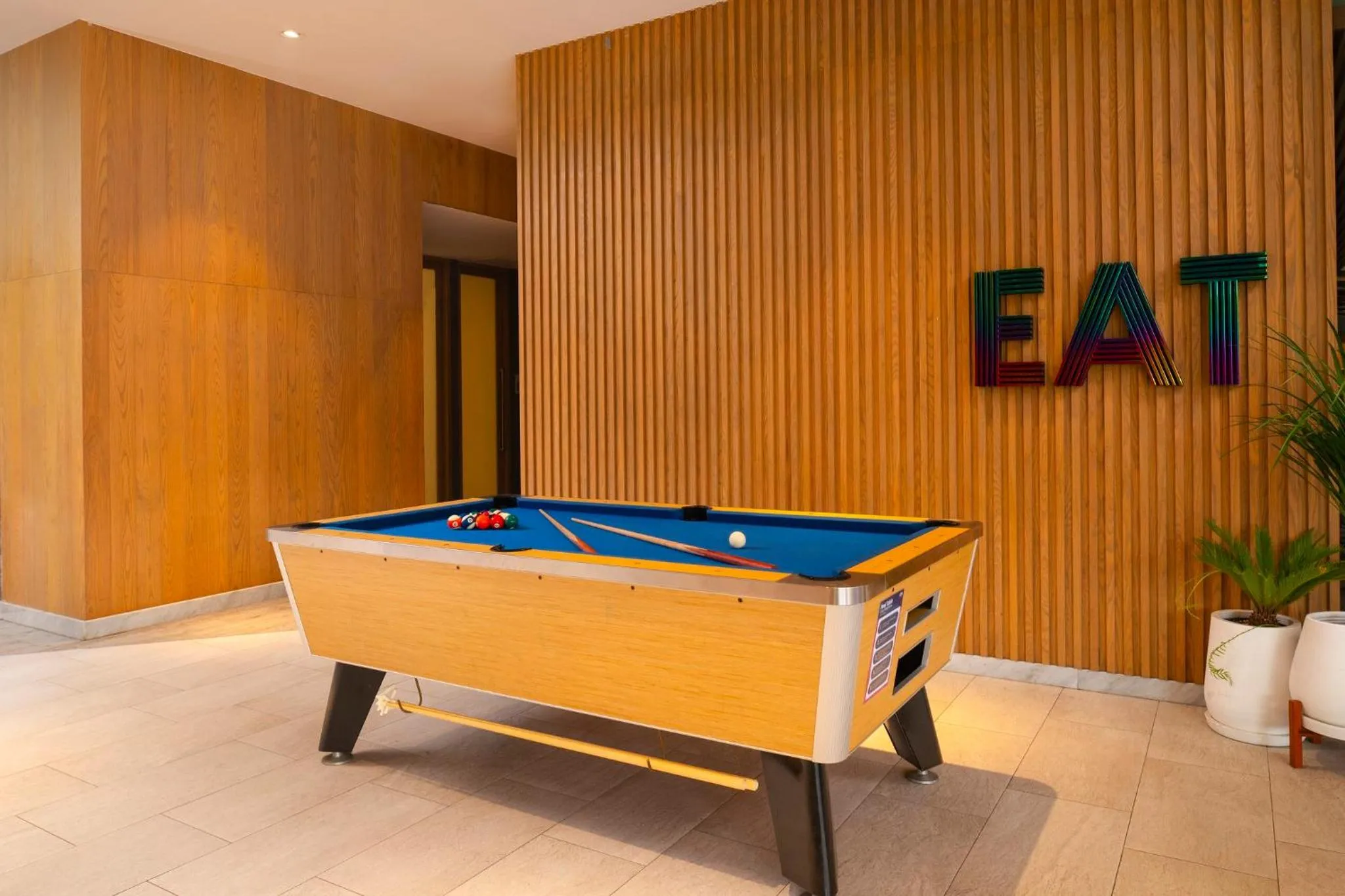 Restaurant/places to eat in OZO North Pattaya