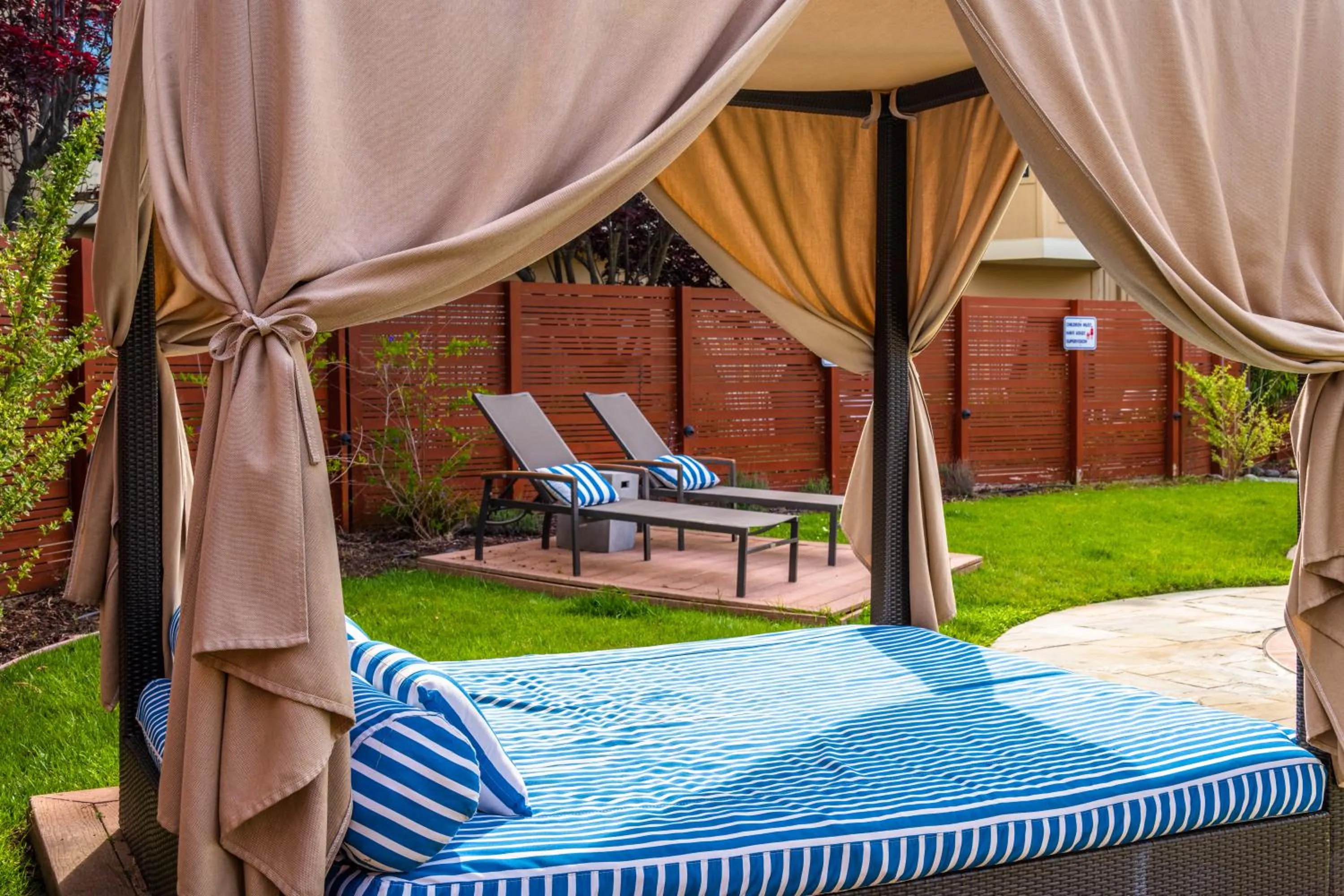 Patio in The Lodge at Tiburon