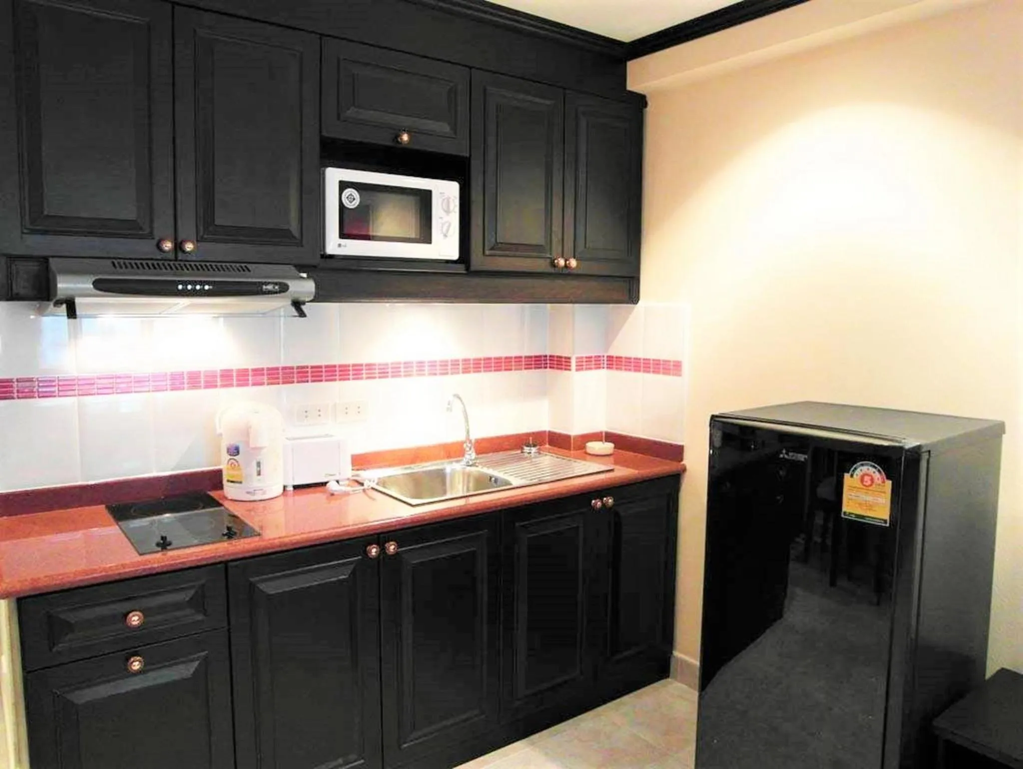 kitchen, Kitchen/Kitchenette in Jomtien beach condo sea view studio apartment 12th floor