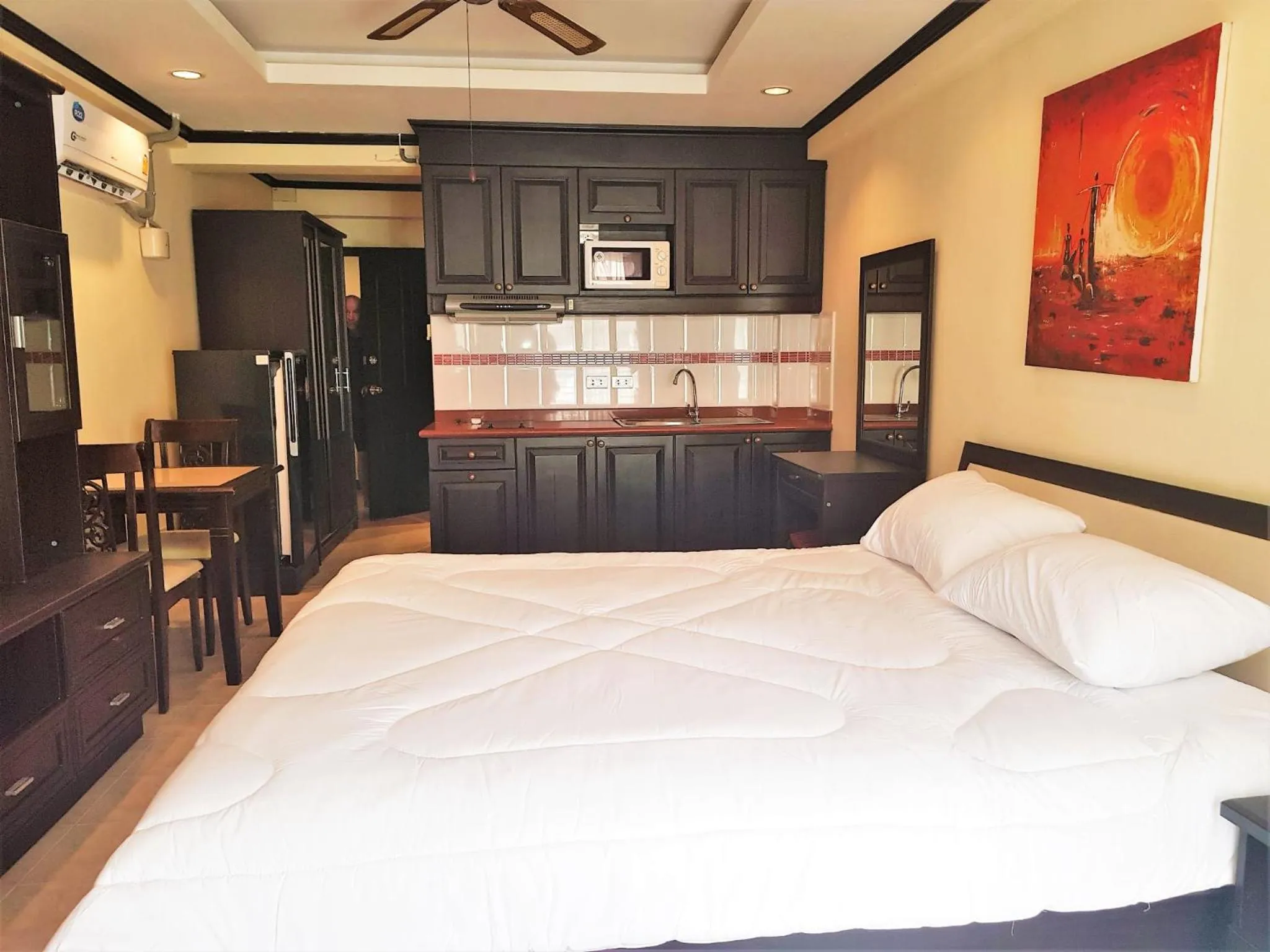 Bedroom, Bed in Jomtien beach condo sea view studio apartment 12th floor