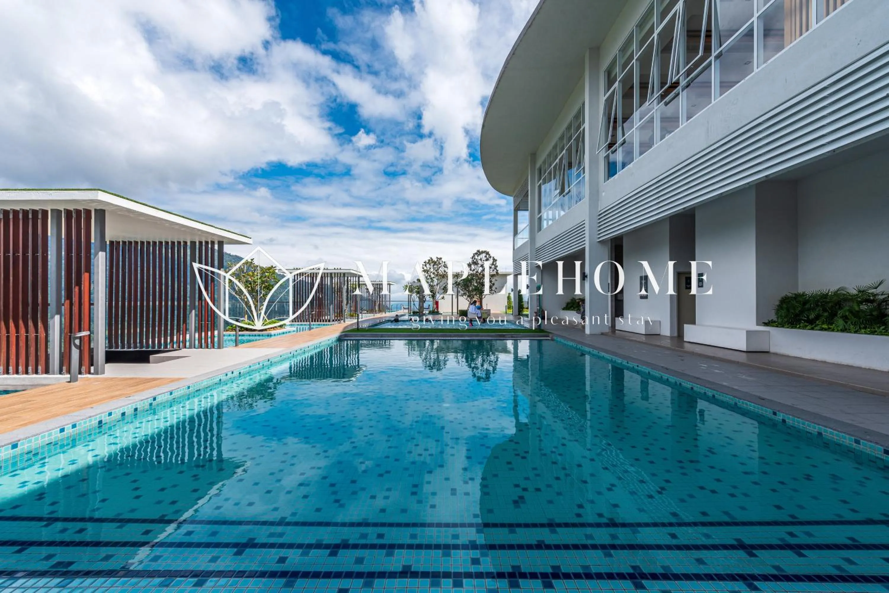 Swimming pool in Windmill Premier Suites Genting Highlands
