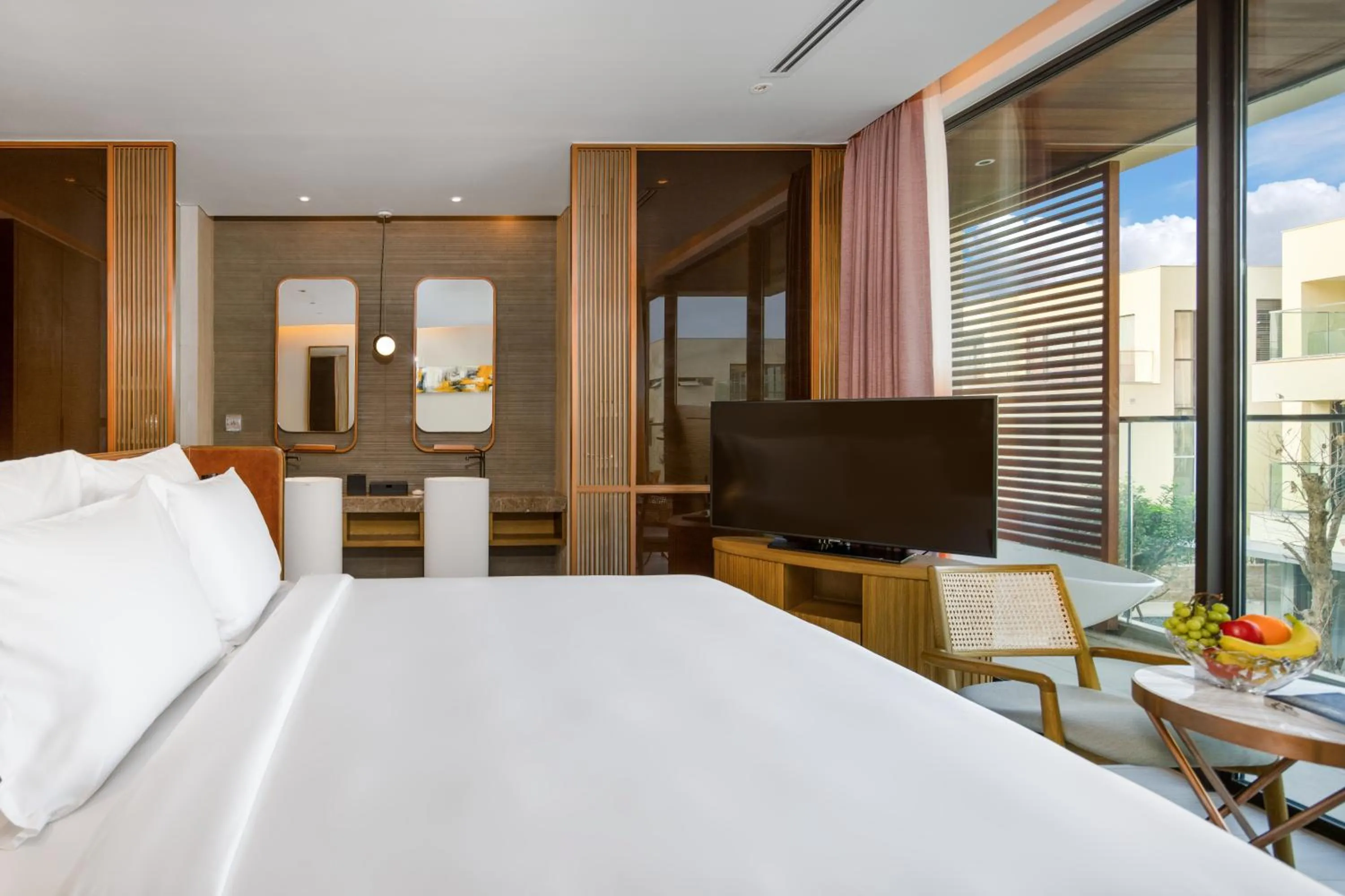 Bed in The Five Villas & Resort Quangnam - Danang