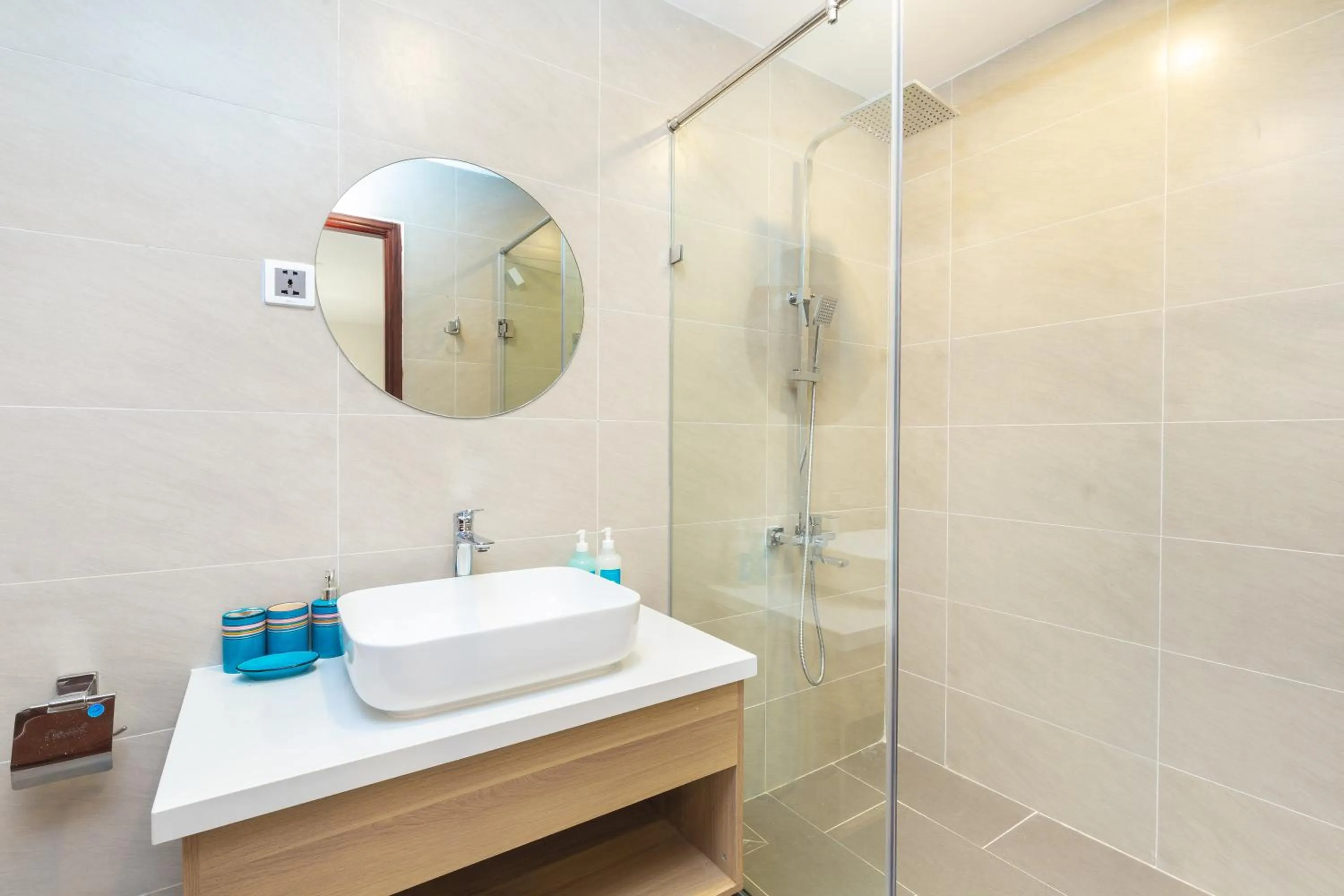 Shower in Cozrum Lux Hotel