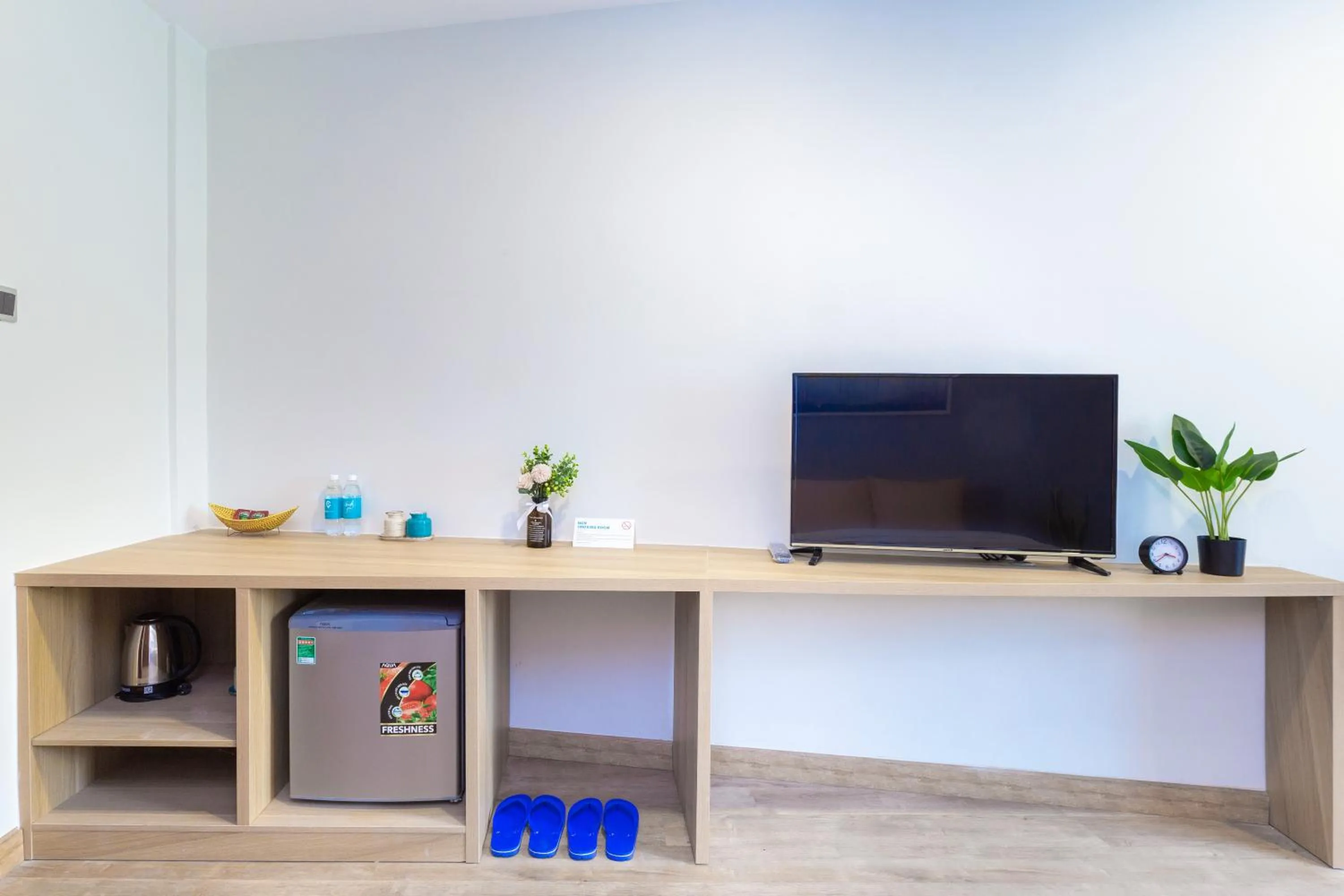 TV and multimedia in Cozrum Lux Hotel