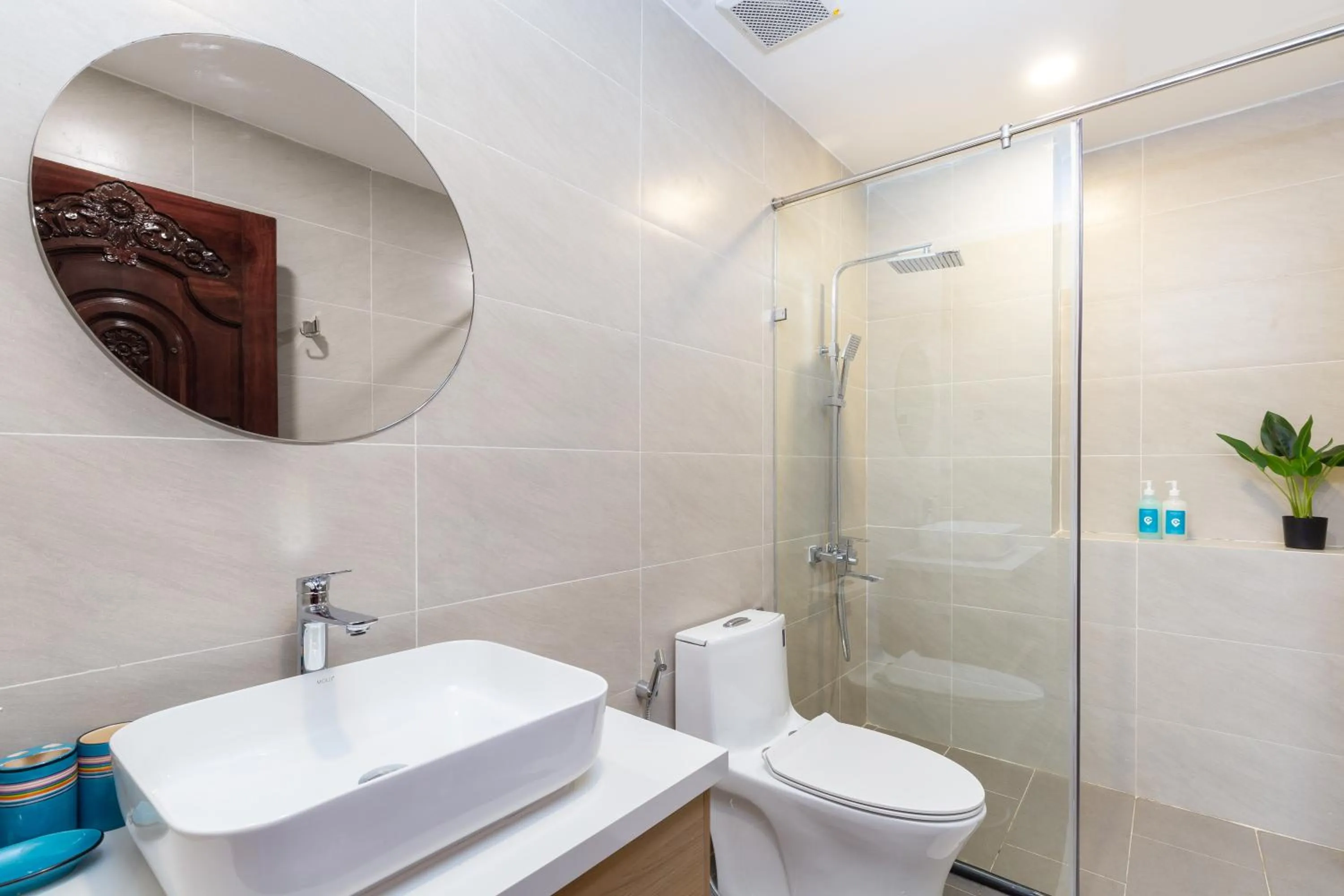 Shower in Cozrum Lux Hotel