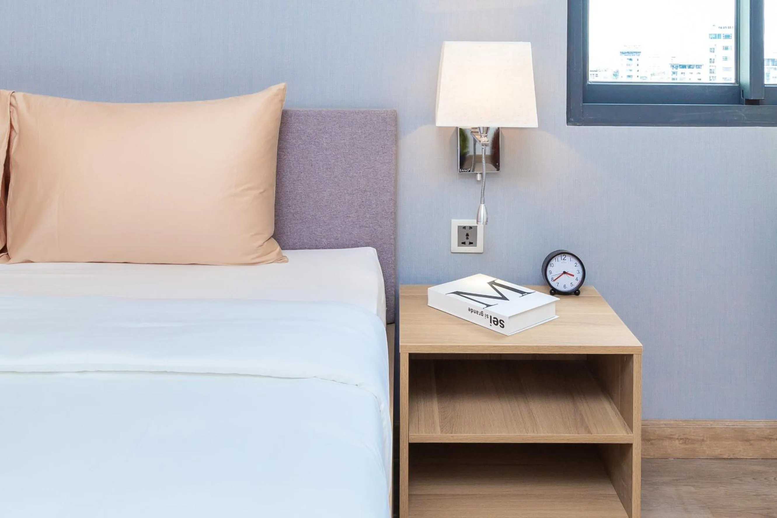 TV and multimedia, Bed in Cozrum Lux Hotel