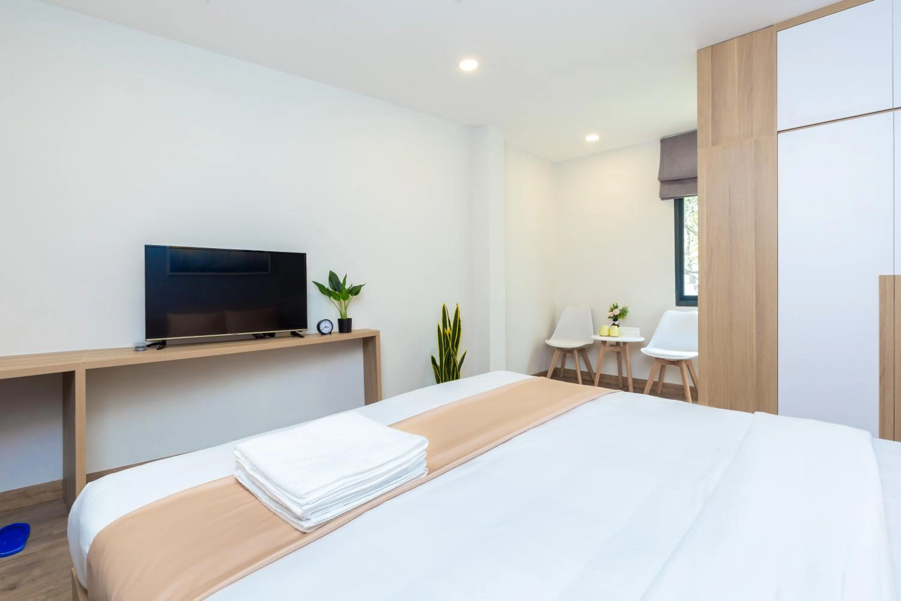 TV and multimedia, Bed in Cozrum Lux Hotel