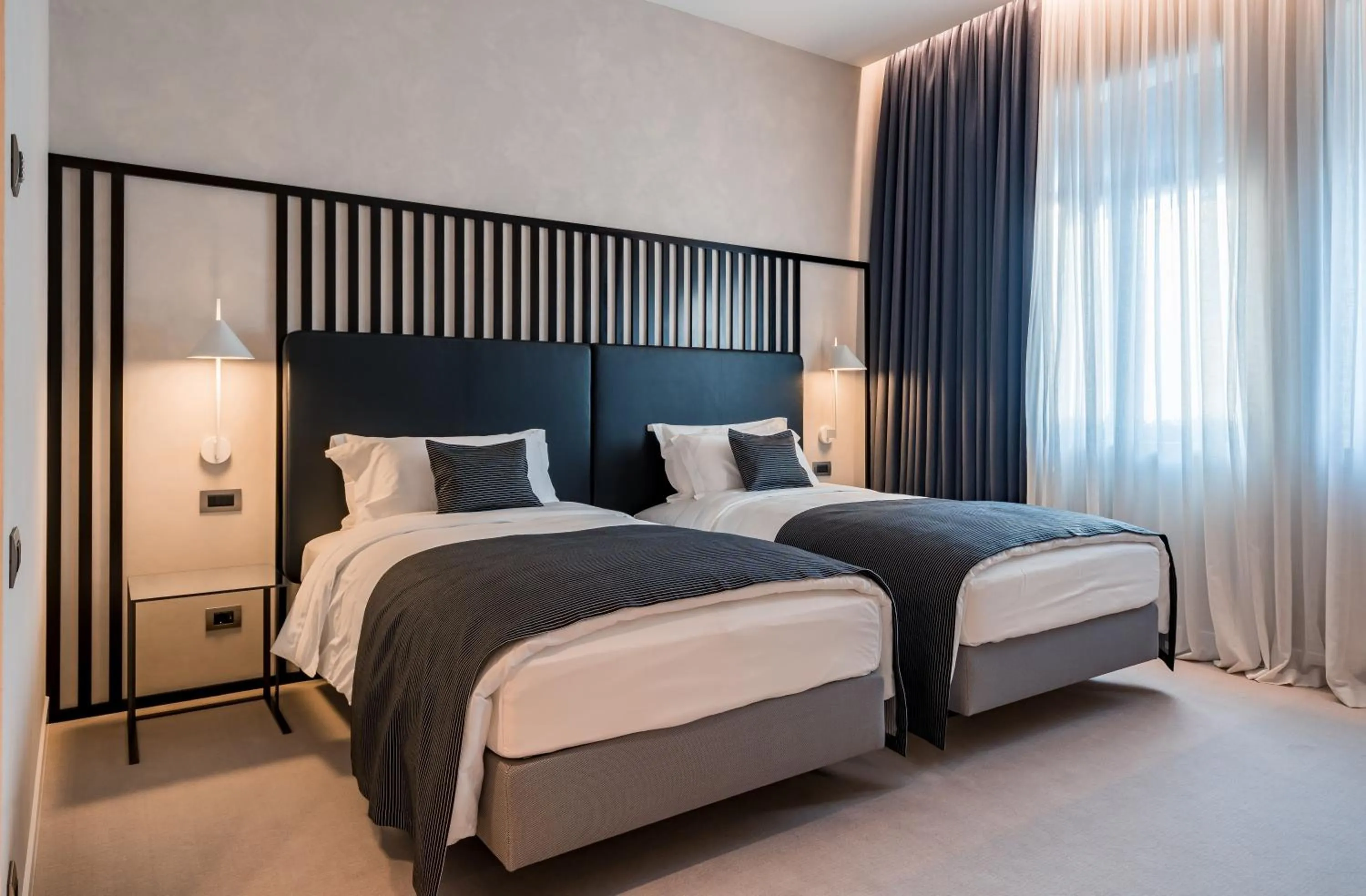 Bedroom, Bed in Monograph Freedom Square