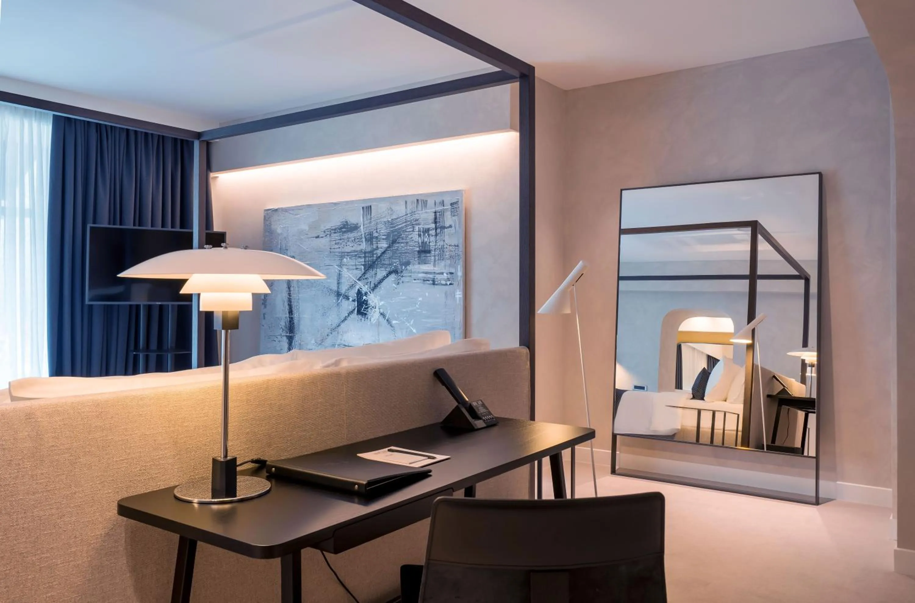 Bed in Monograph Freedom Square