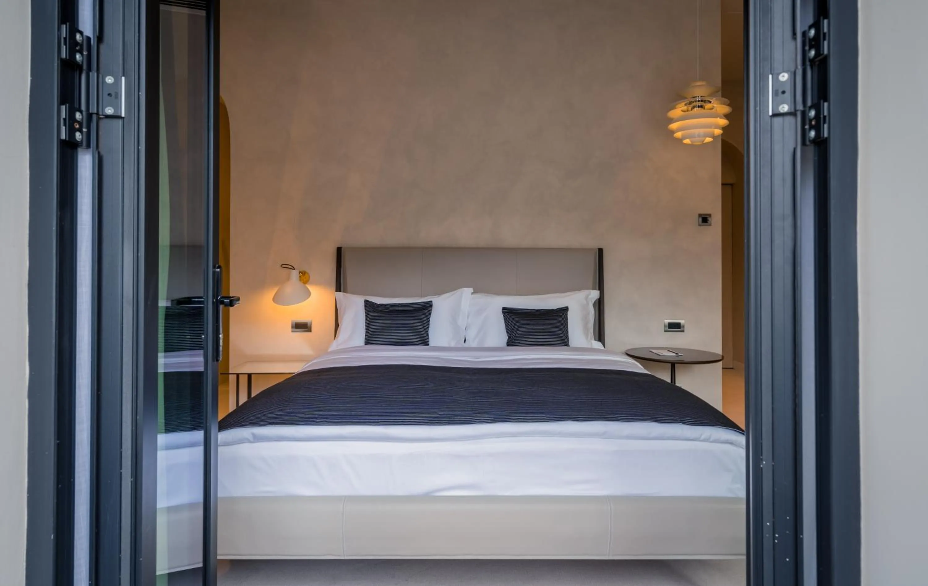 Bed in Monograph Freedom Square