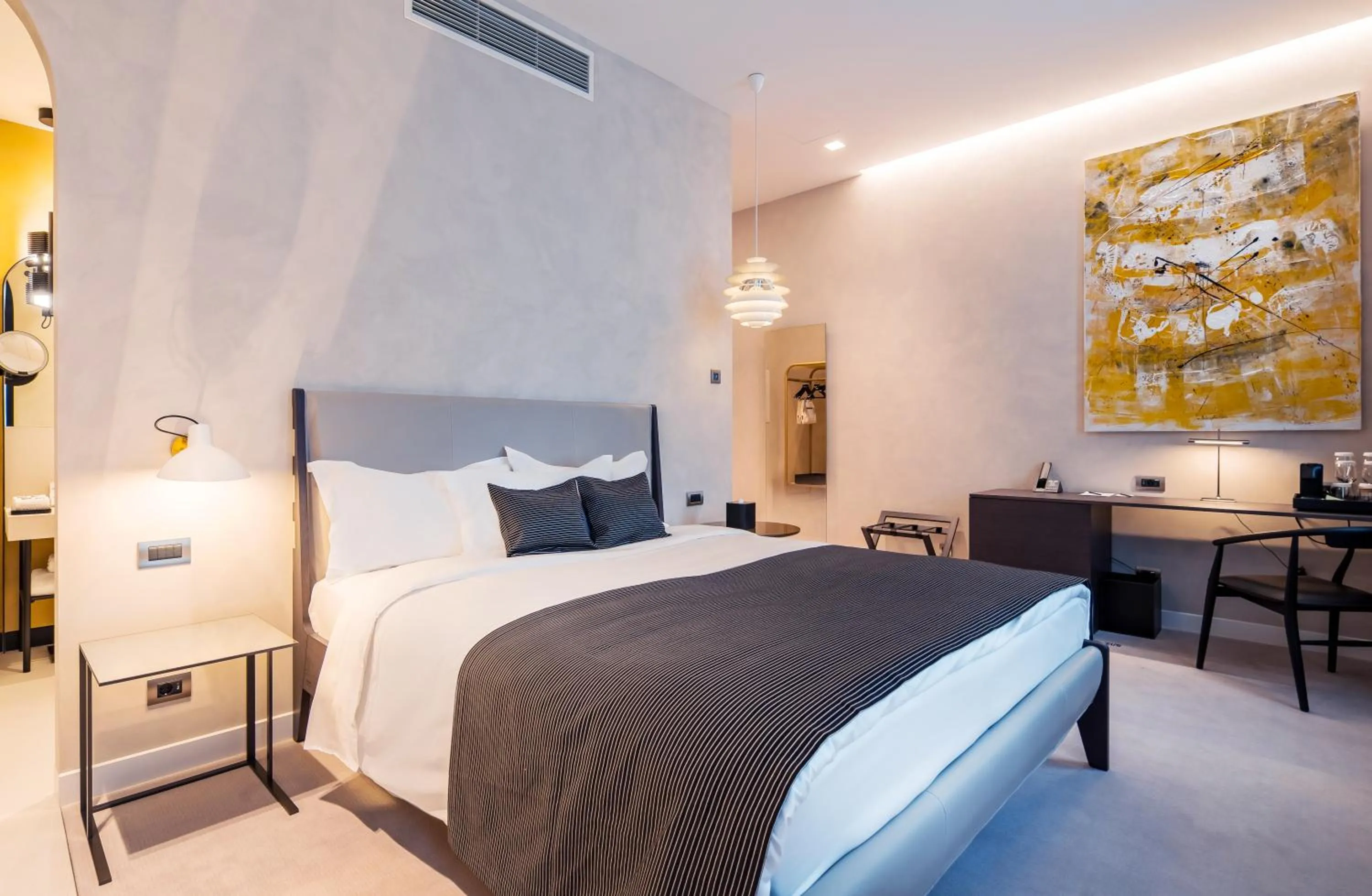 Bed in Monograph Freedom Square