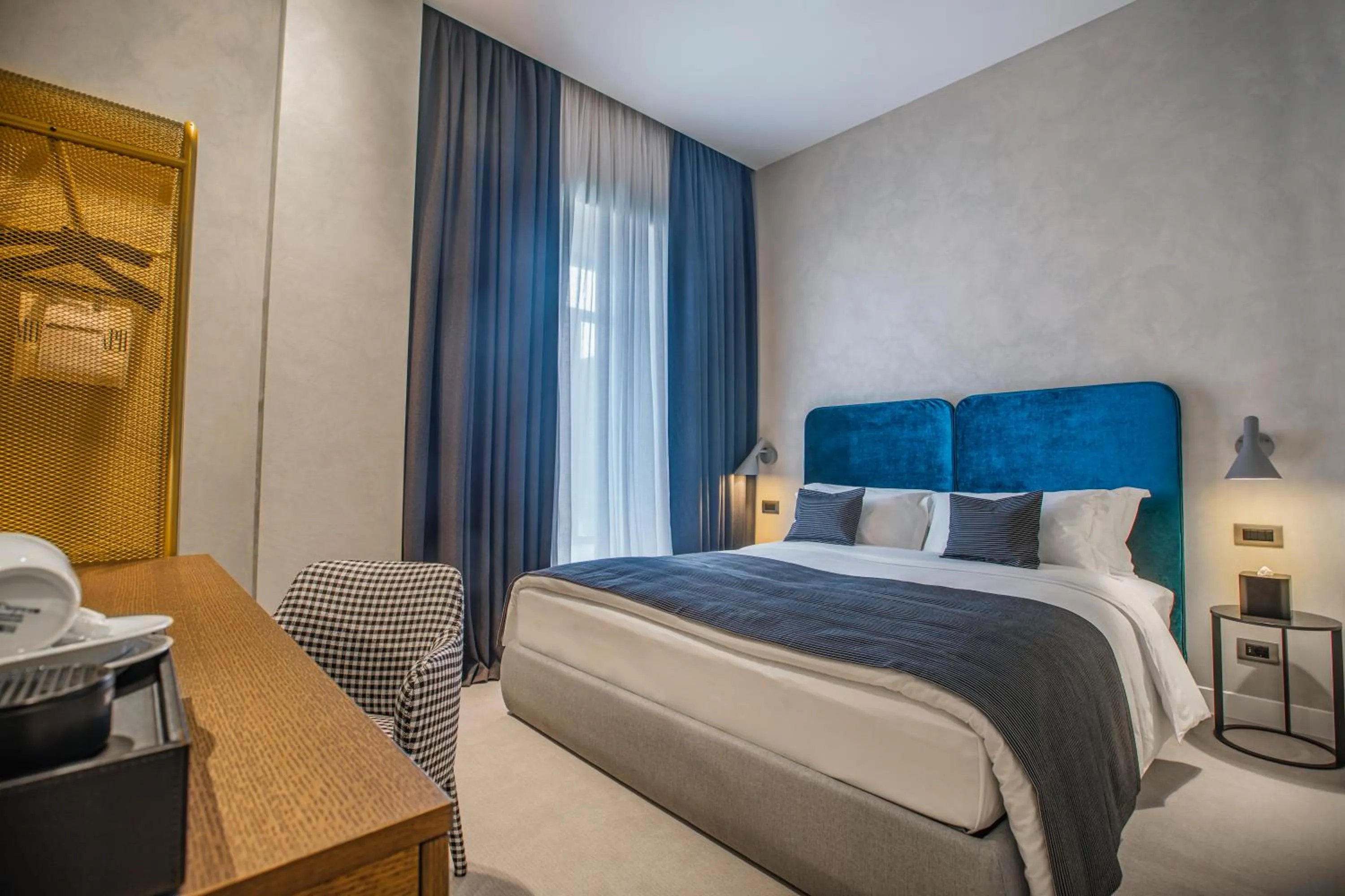 Bed in Monograph Freedom Square