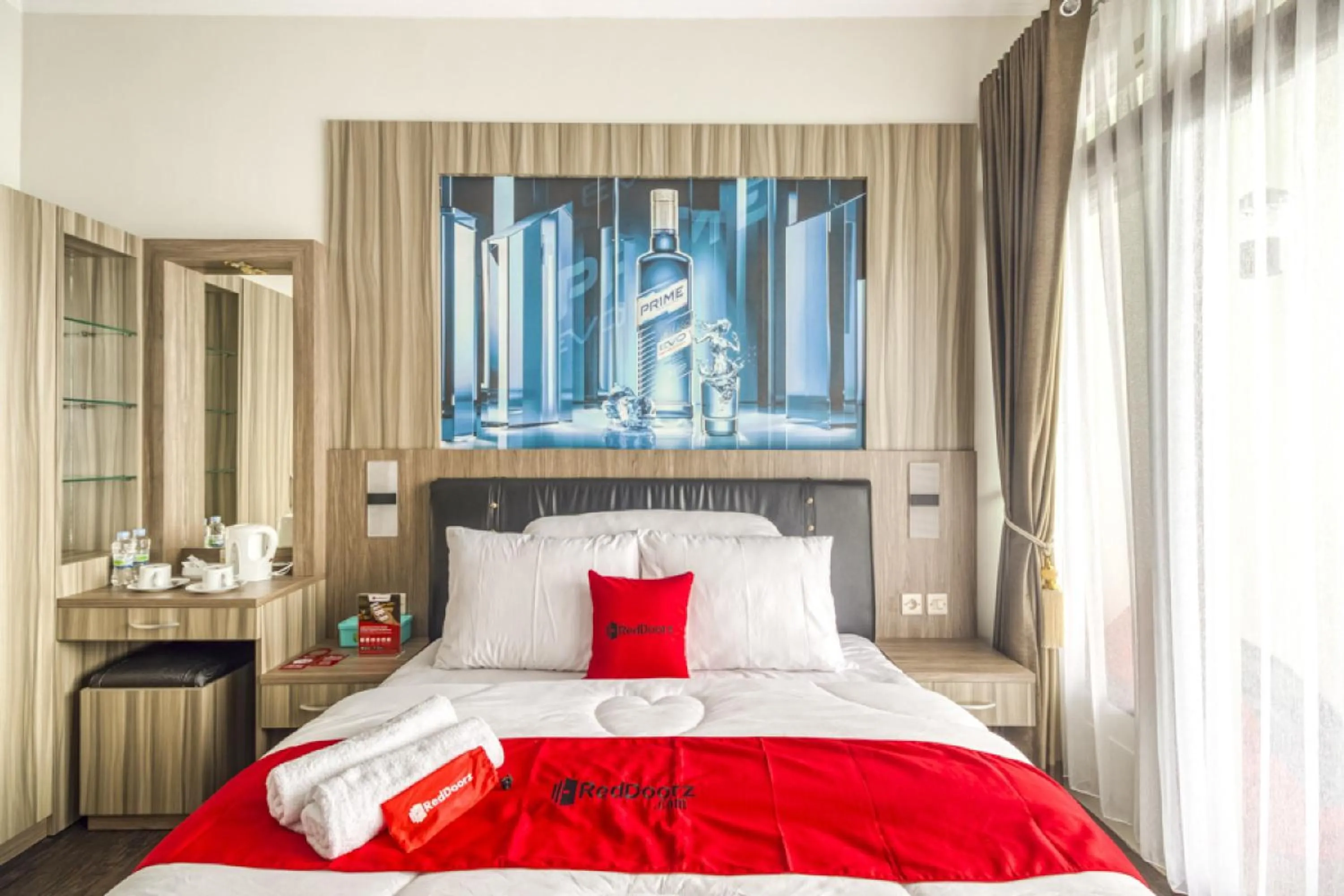 Bedroom, Bed in RedDoorz Plus near Gembira Loka Zoo 2