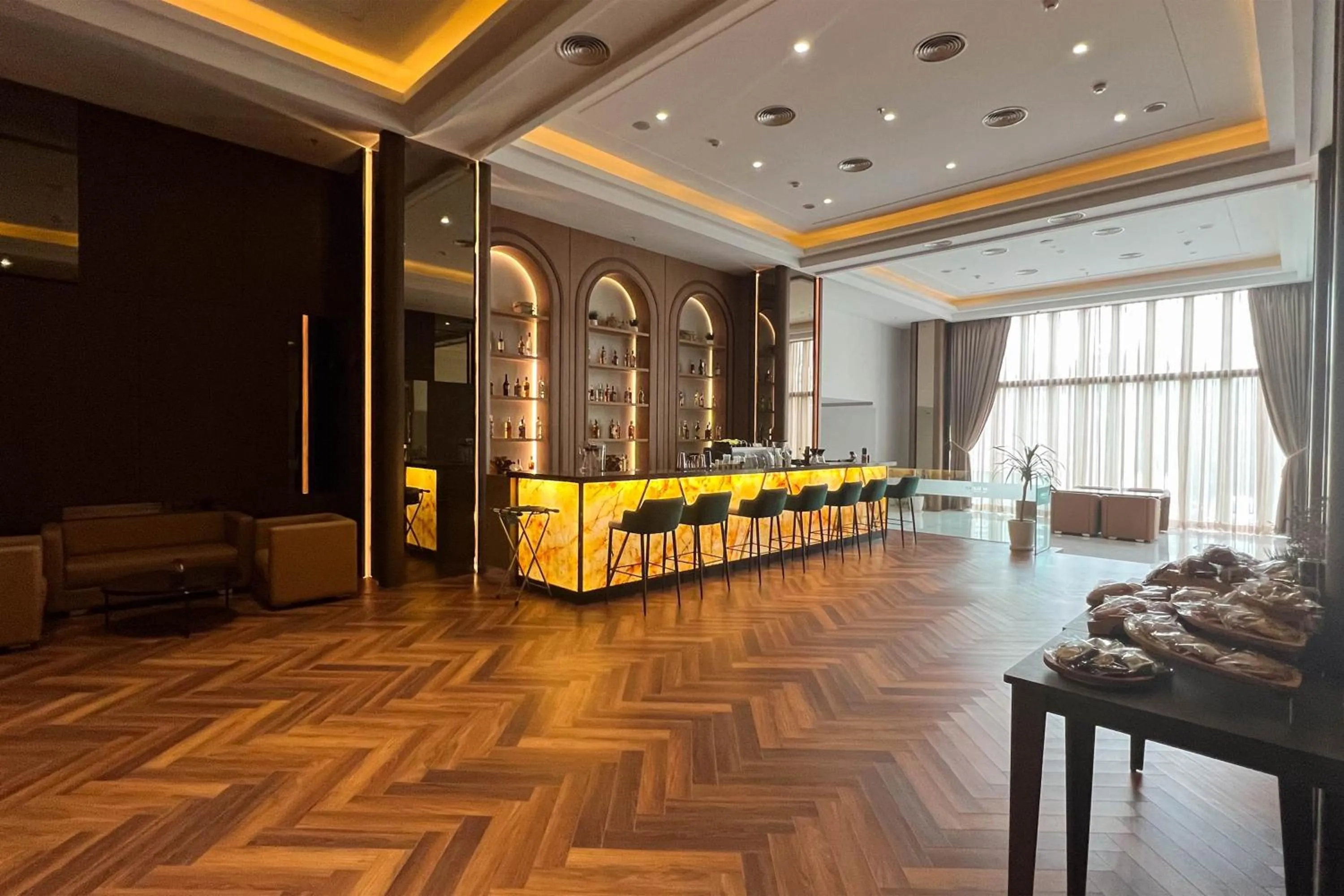 Lounge or bar in Asialink Hotel Batam by Prasanthi