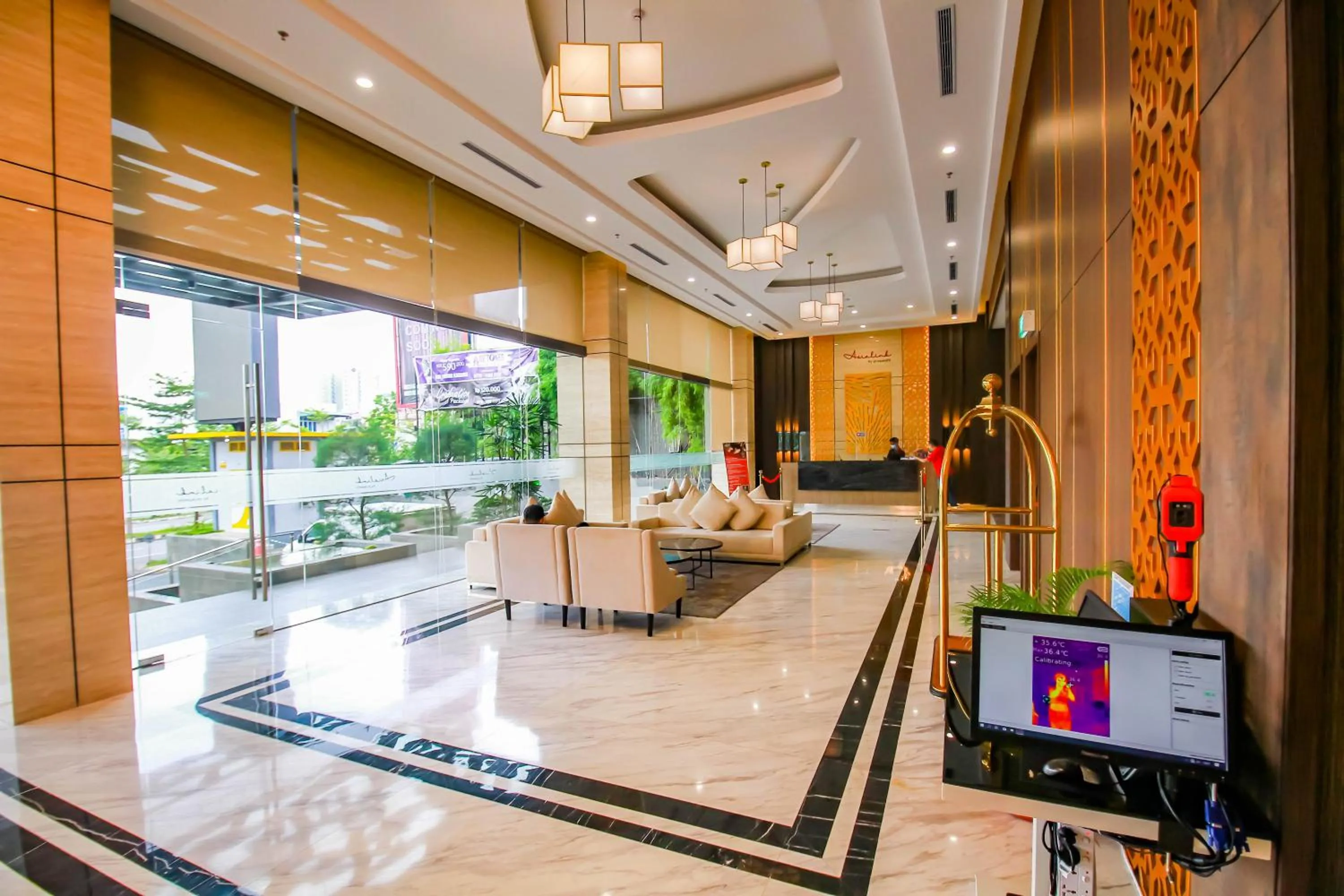 Lobby or reception in Asialink Hotel Batam by Prasanthi