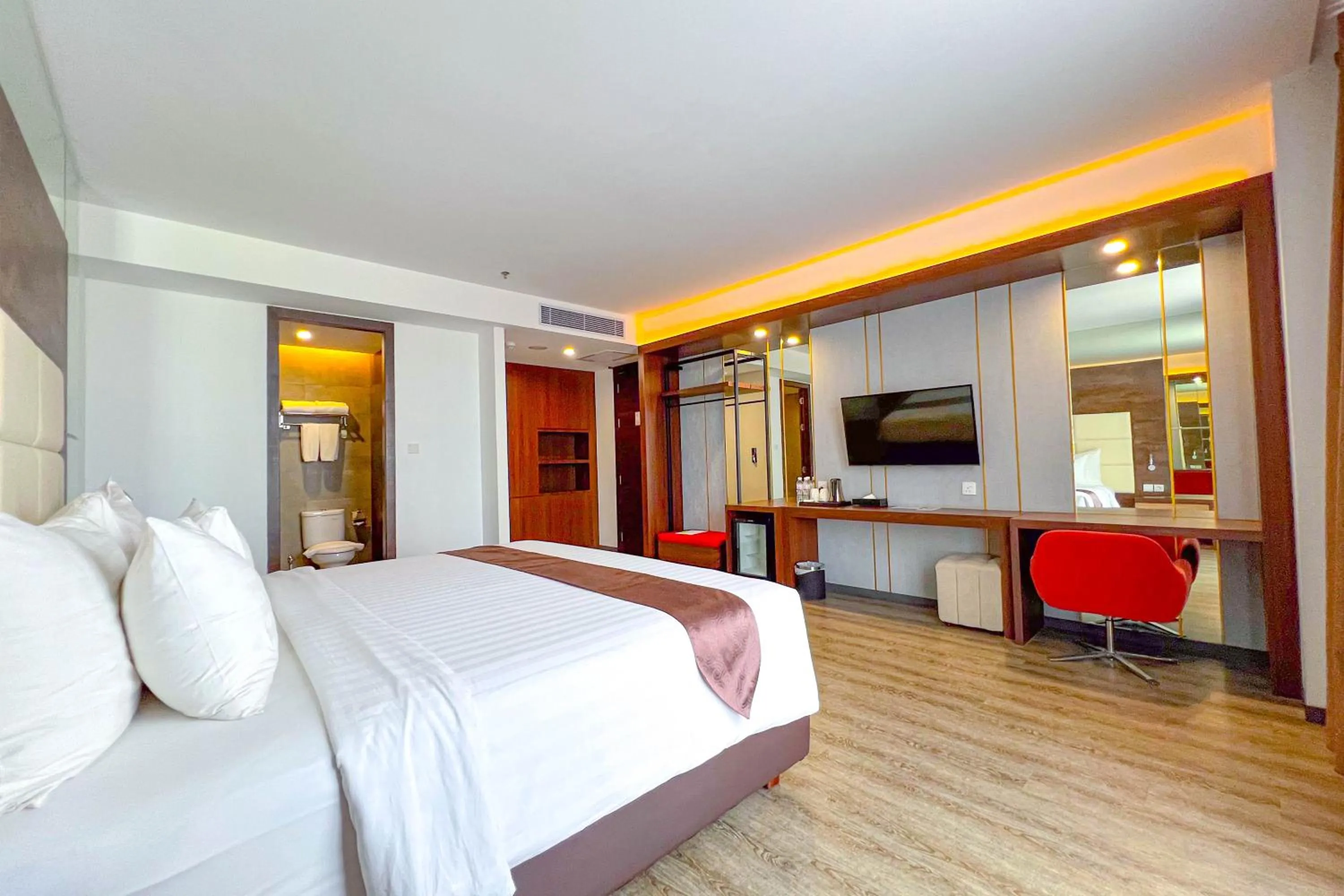 Bedroom, Bed in Asialink Hotel Batam by Prasanthi