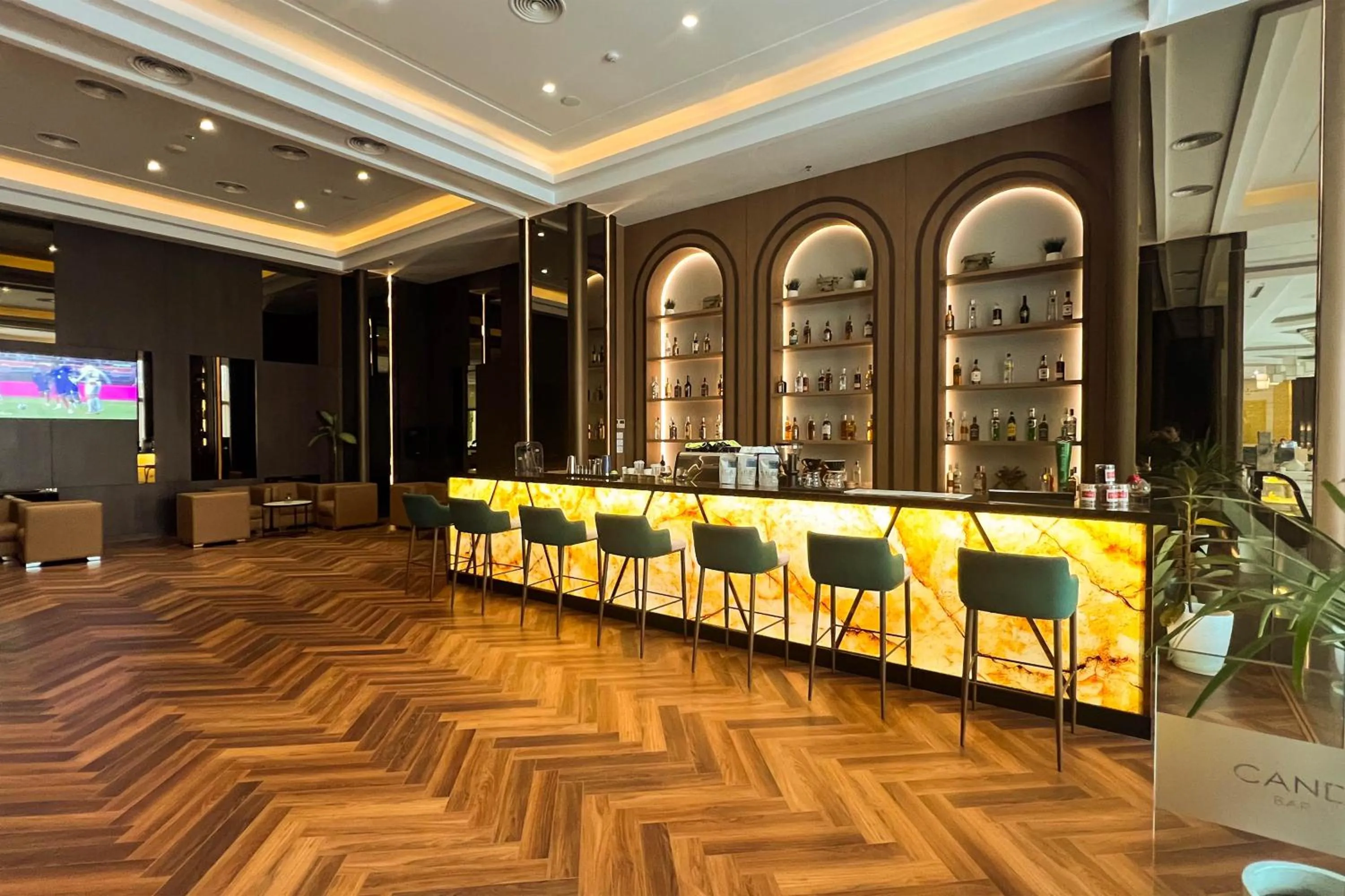 Lounge or bar in Asialink Hotel Batam by Prasanthi