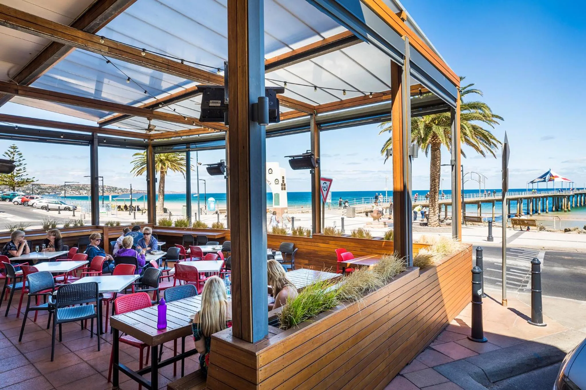 Restaurant/places to eat in Esplanade Hotel Adelaide