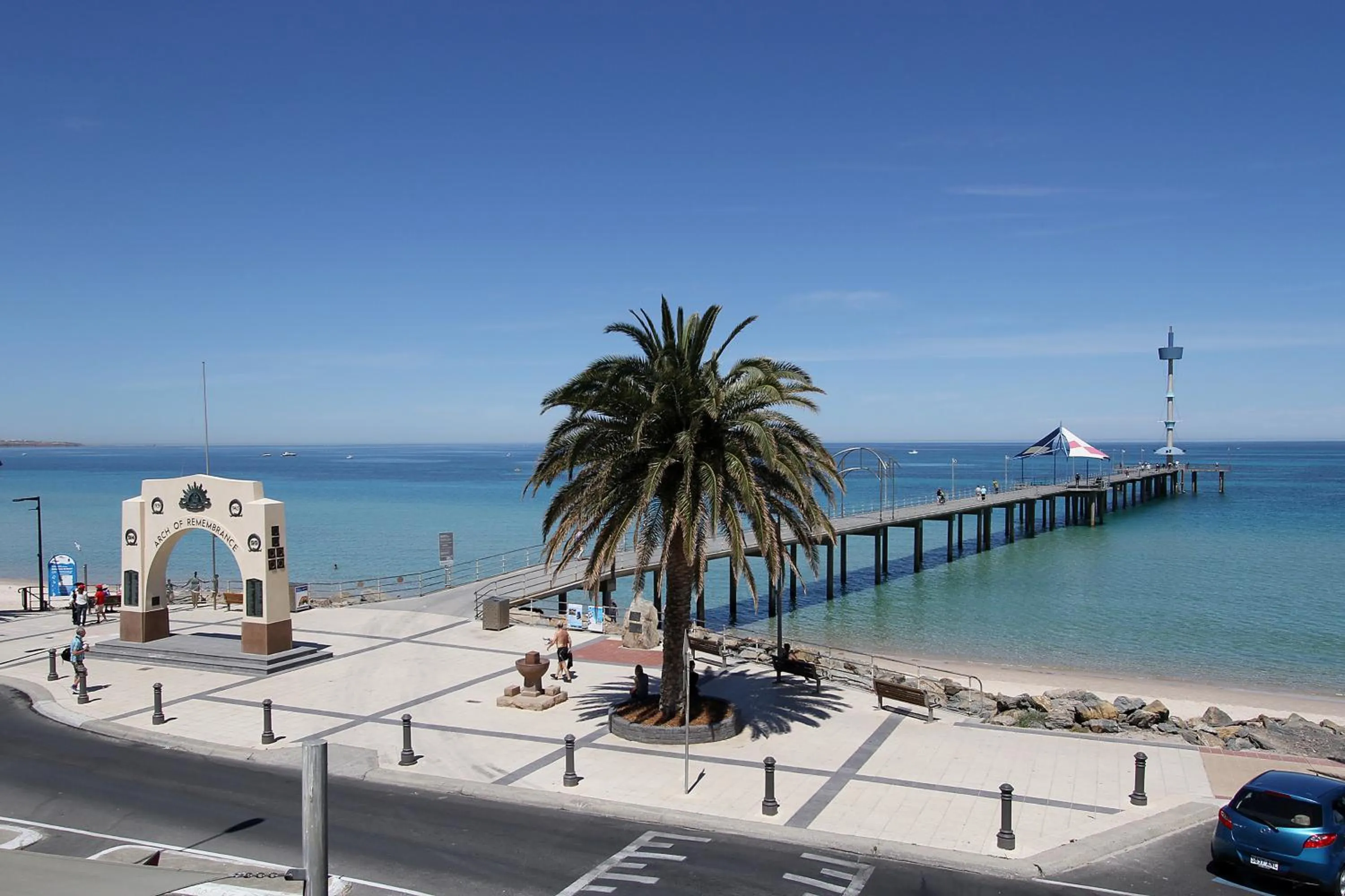 Beach in Esplanade Hotel Adelaide