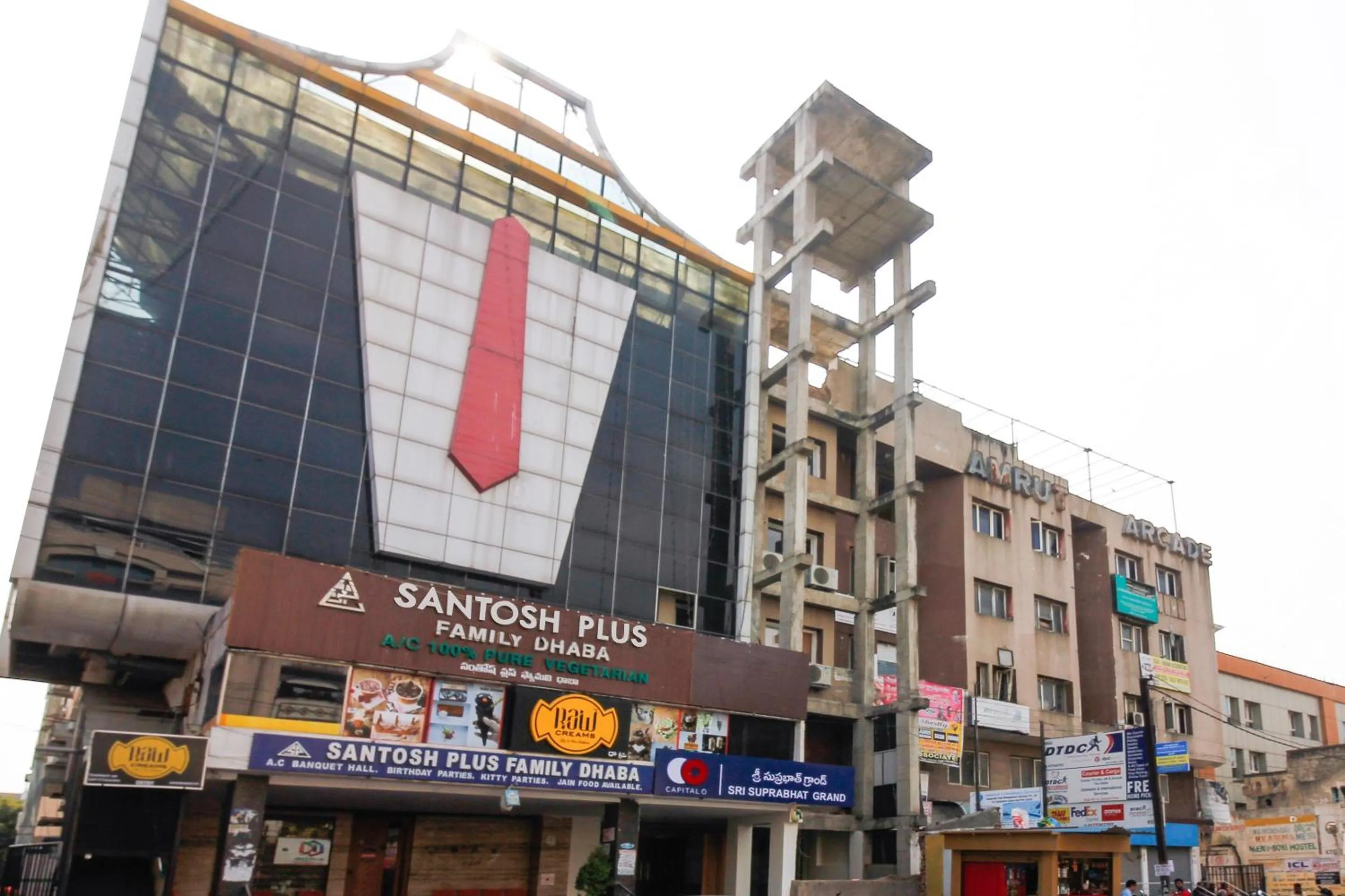 Facade/entrance in Capital O Sri Suprabhat Grand Near Kachiguda Railway Station