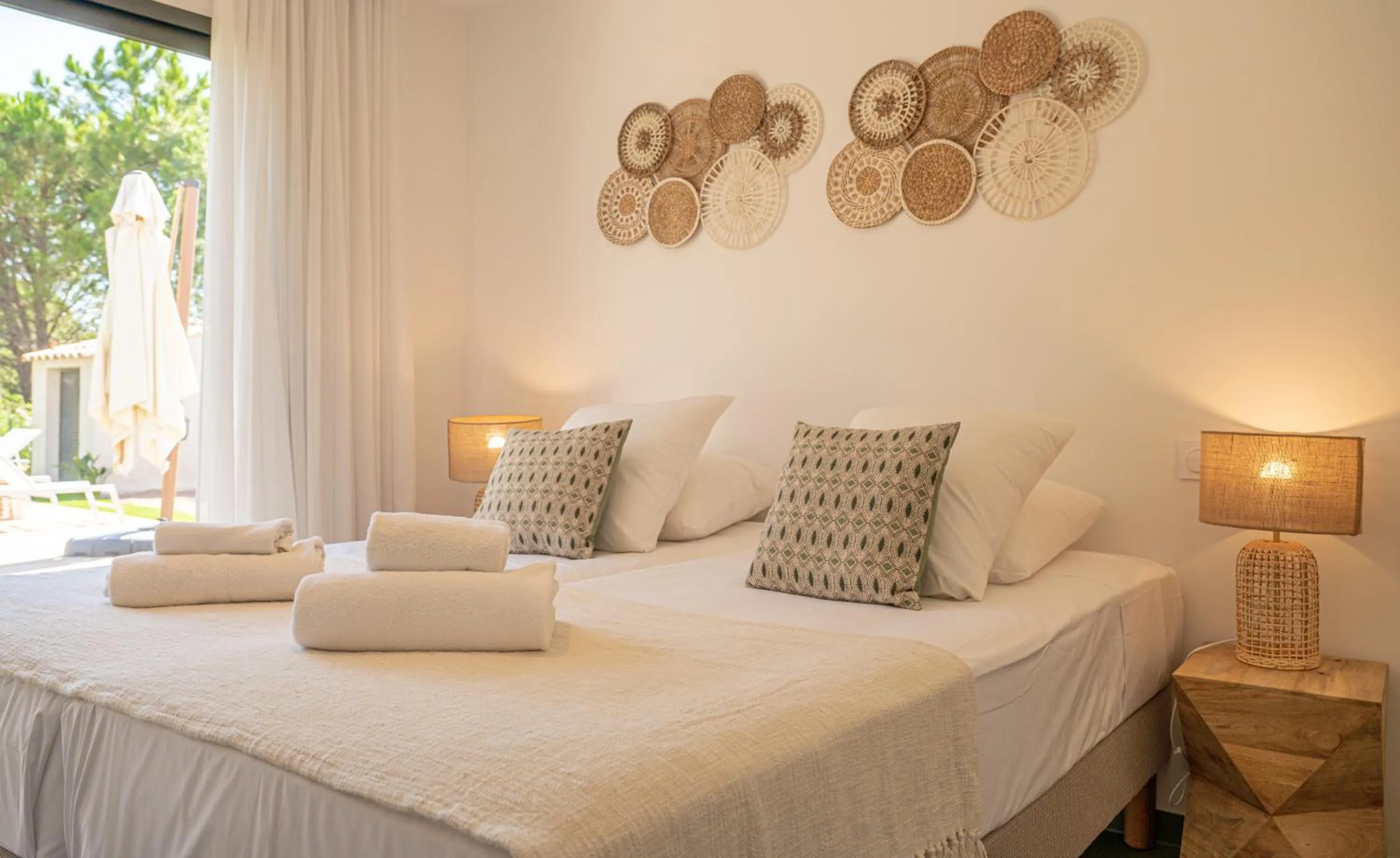 Bed in Calarossa Bay Resort