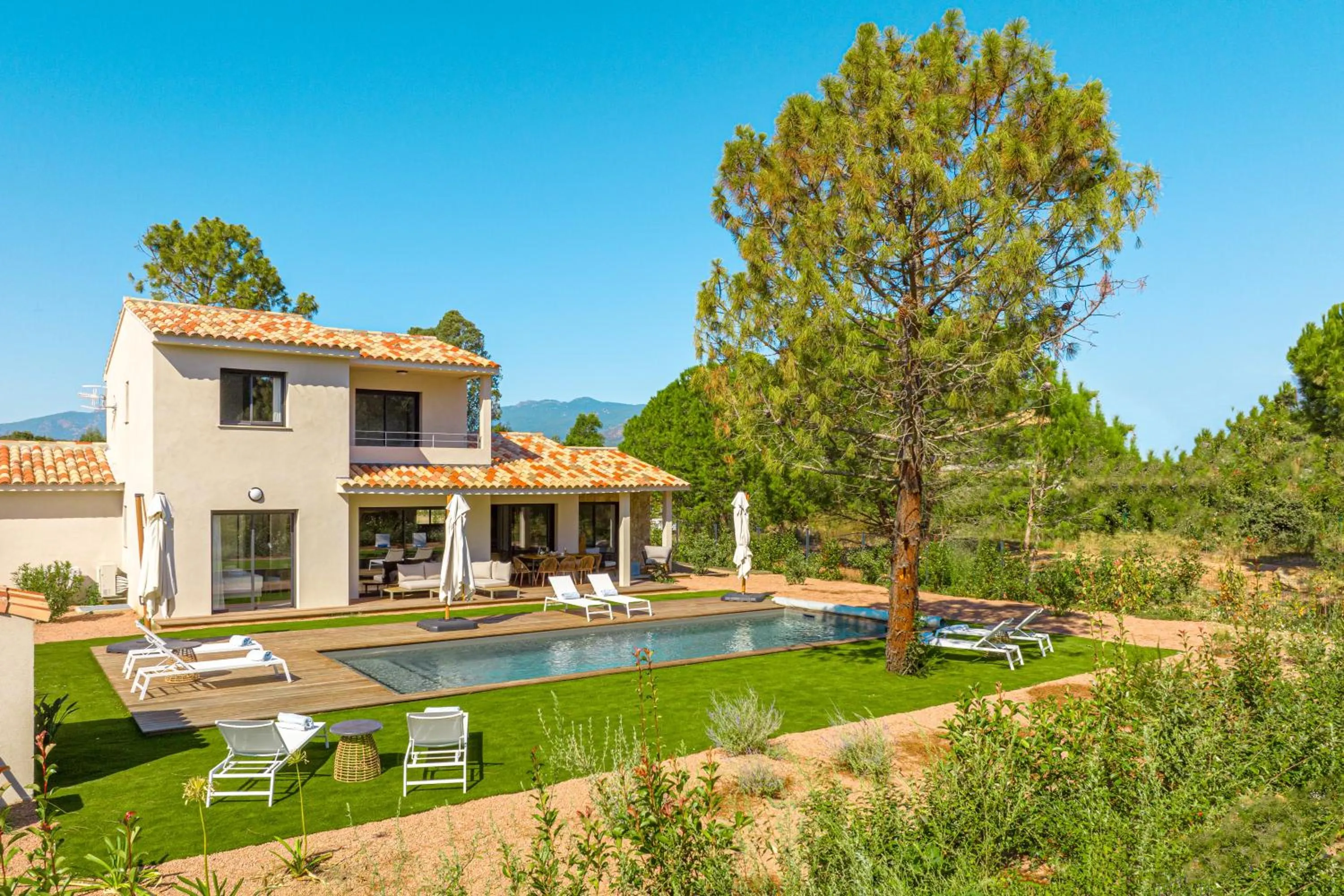 Calarossa Bay Resort