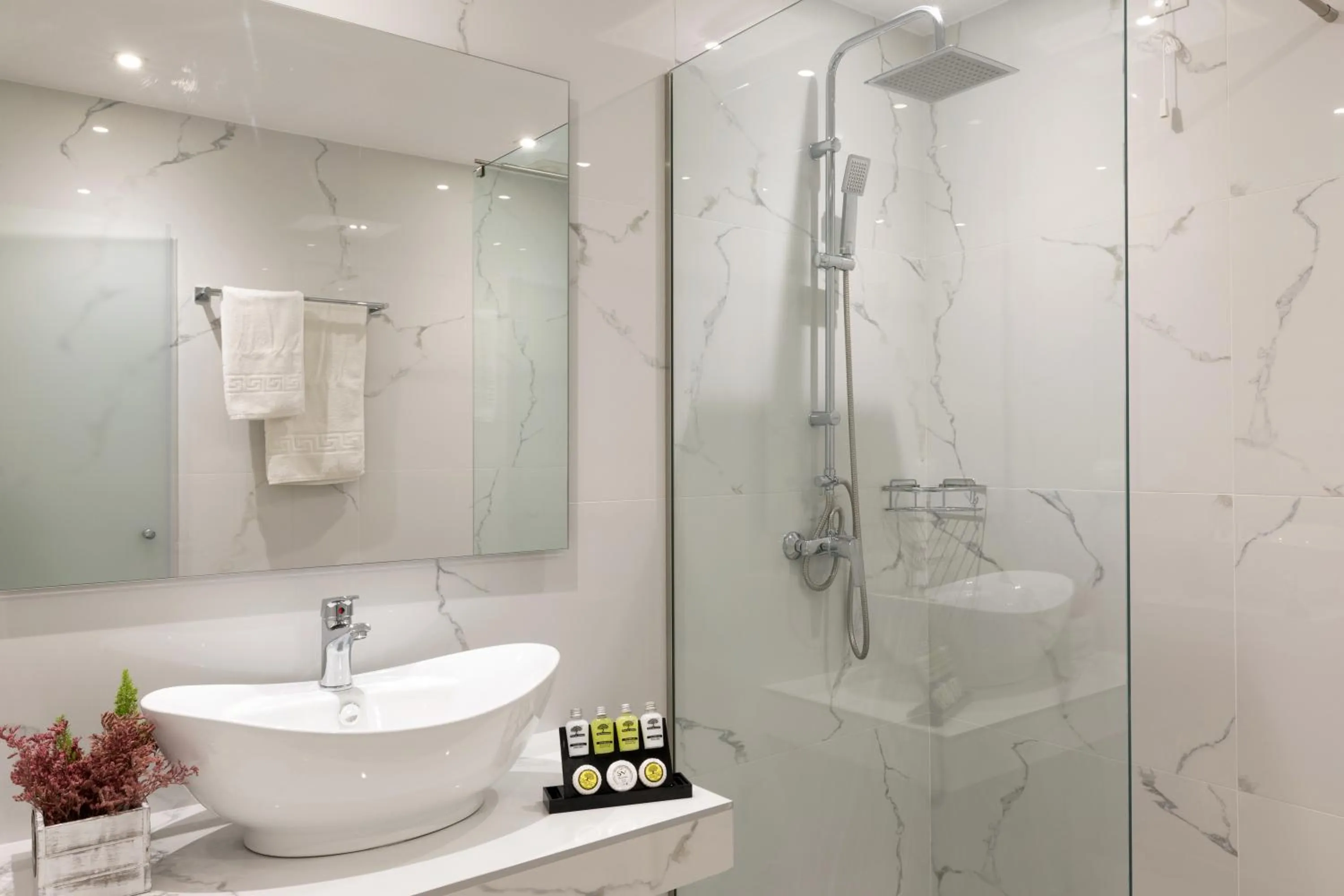 Bathroom in Melina Oasis Boutique Hotel