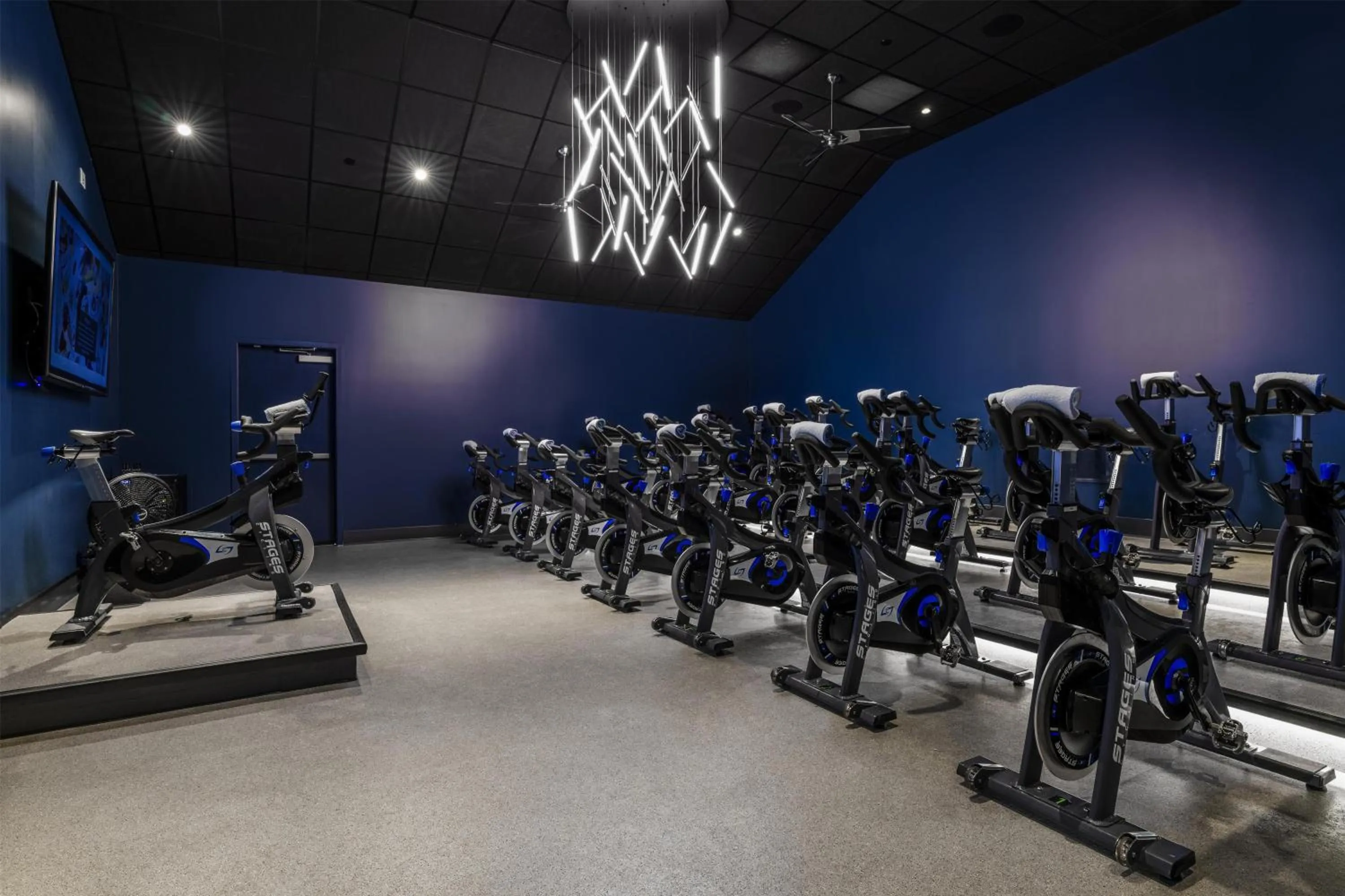 Fitness centre/facilities in Flamingo Resort & Spa Santa Rosa Sonoma, Tapestry by Hilton