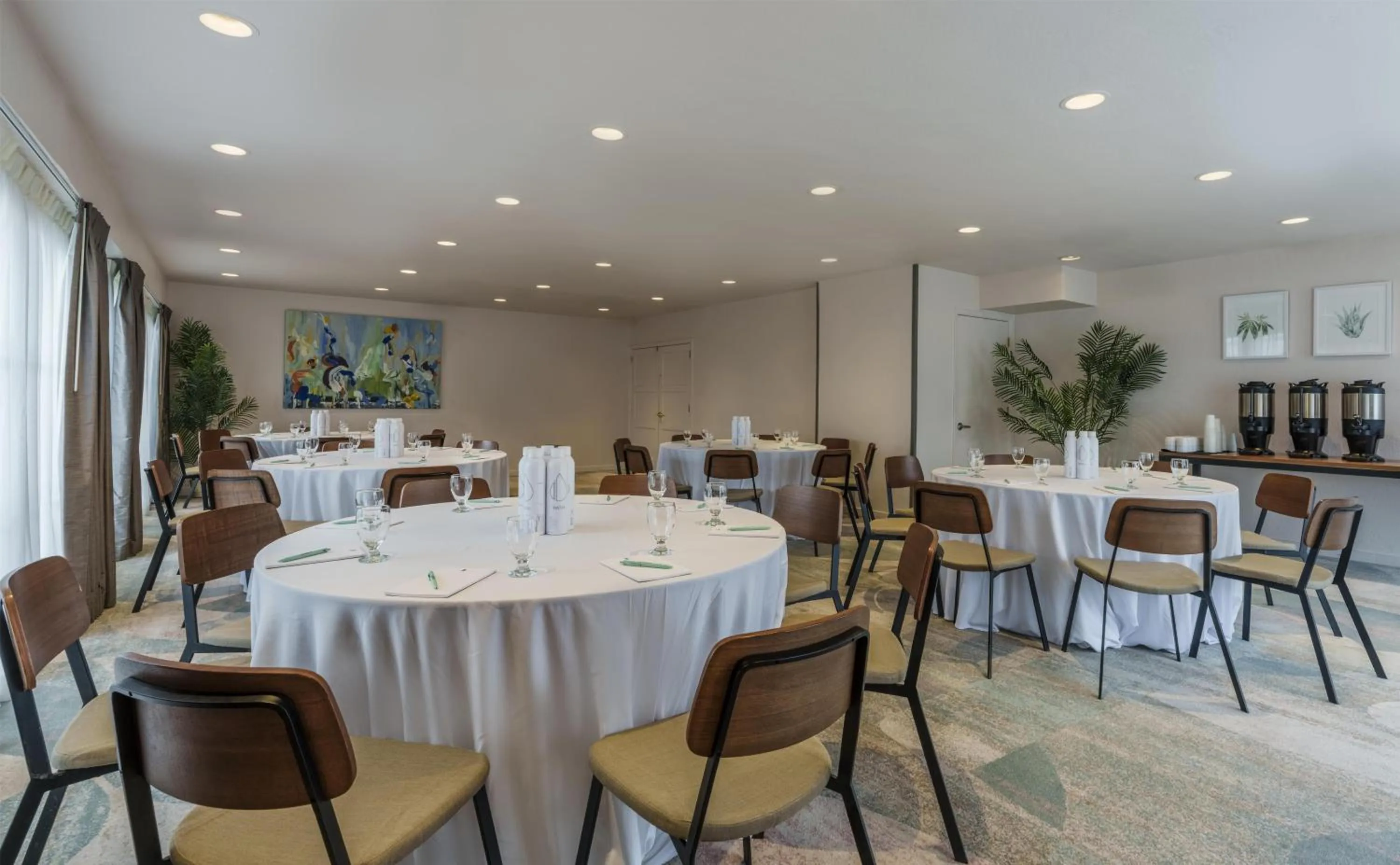 Meeting/conference room in Flamingo Resort & Spa Santa Rosa Sonoma, Tapestry by Hilton