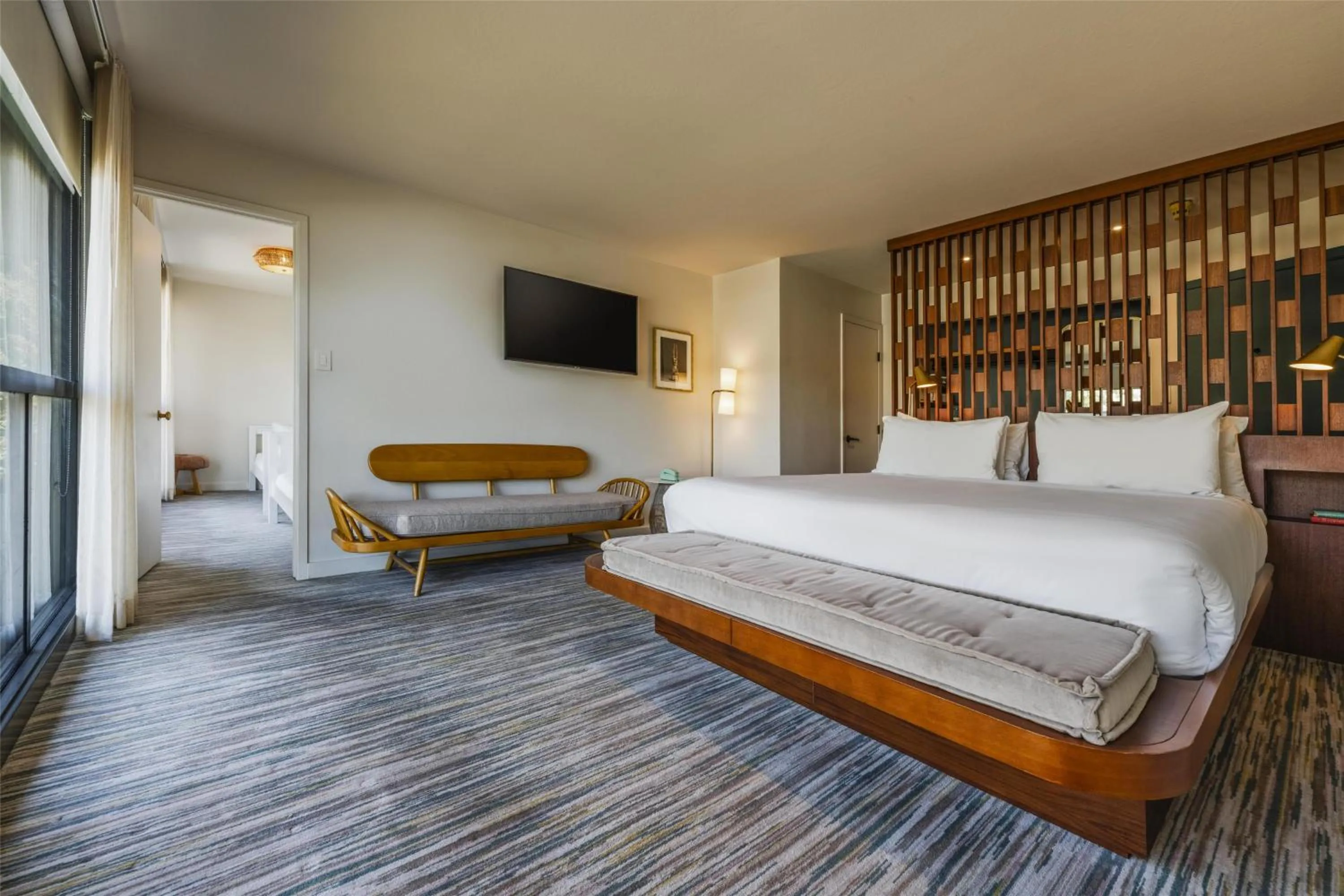 Bed in Flamingo Resort & Spa Santa Rosa Sonoma, Tapestry by Hilton